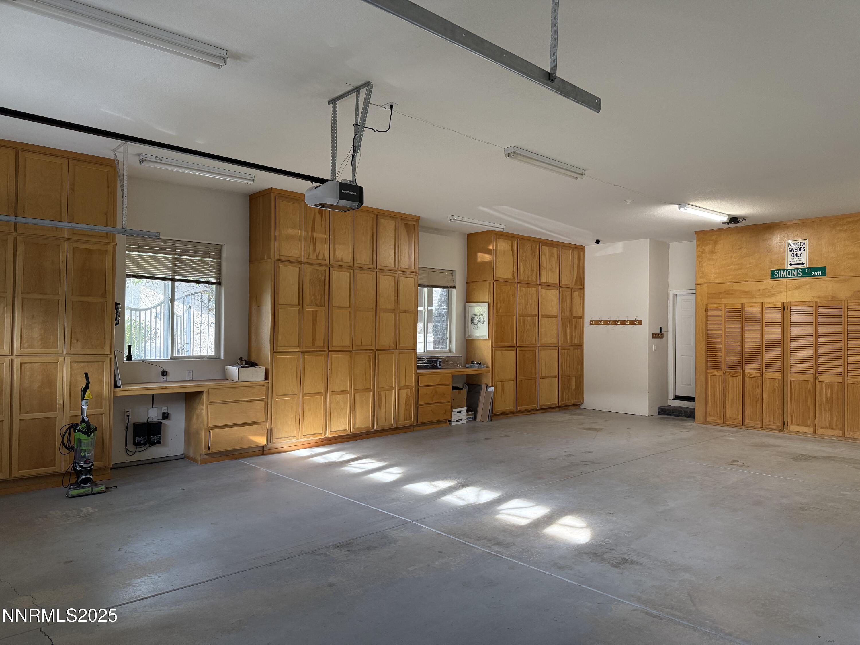 2511 Simons Court Property Photo 37