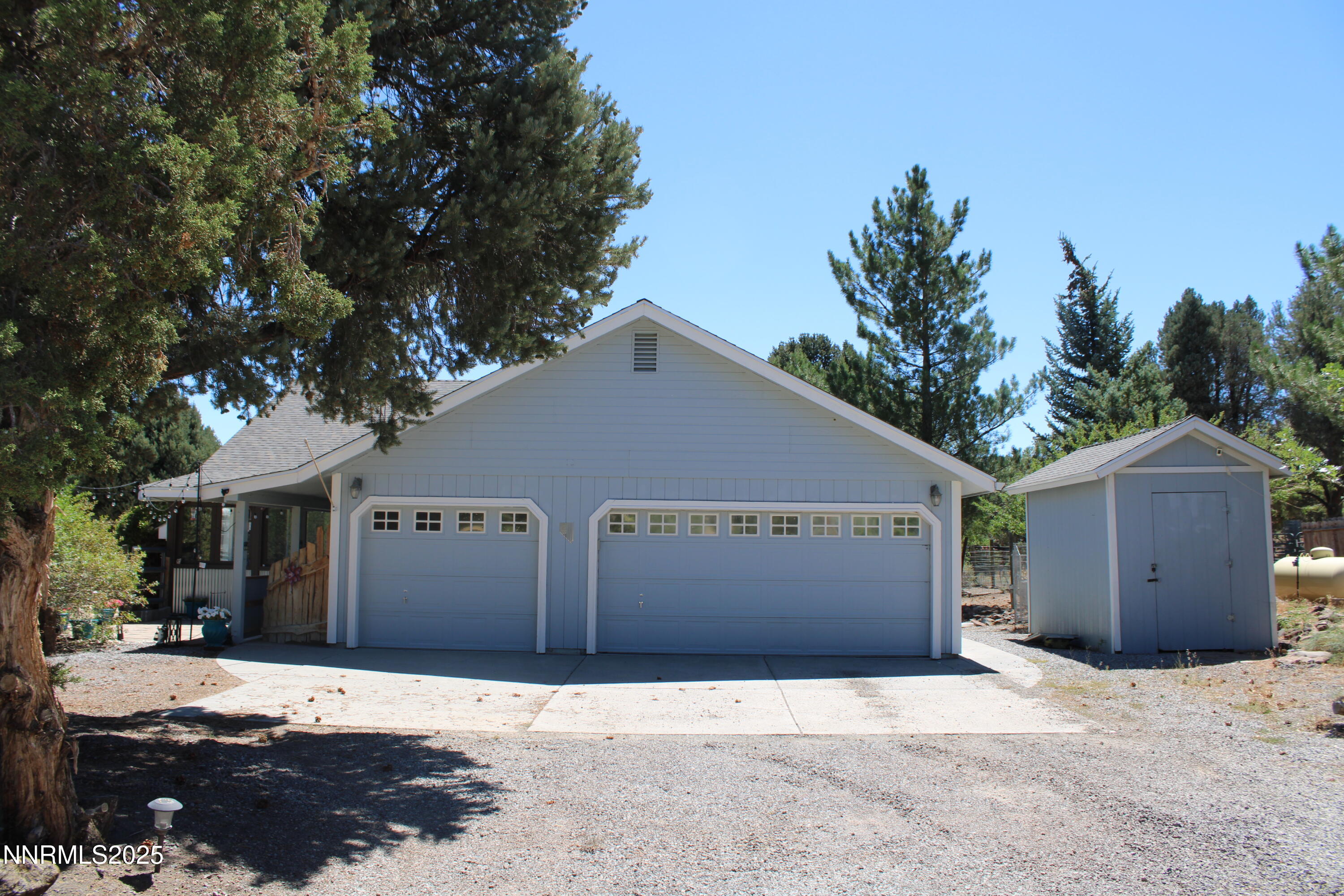 21945 Adobe Road Property Photo 1