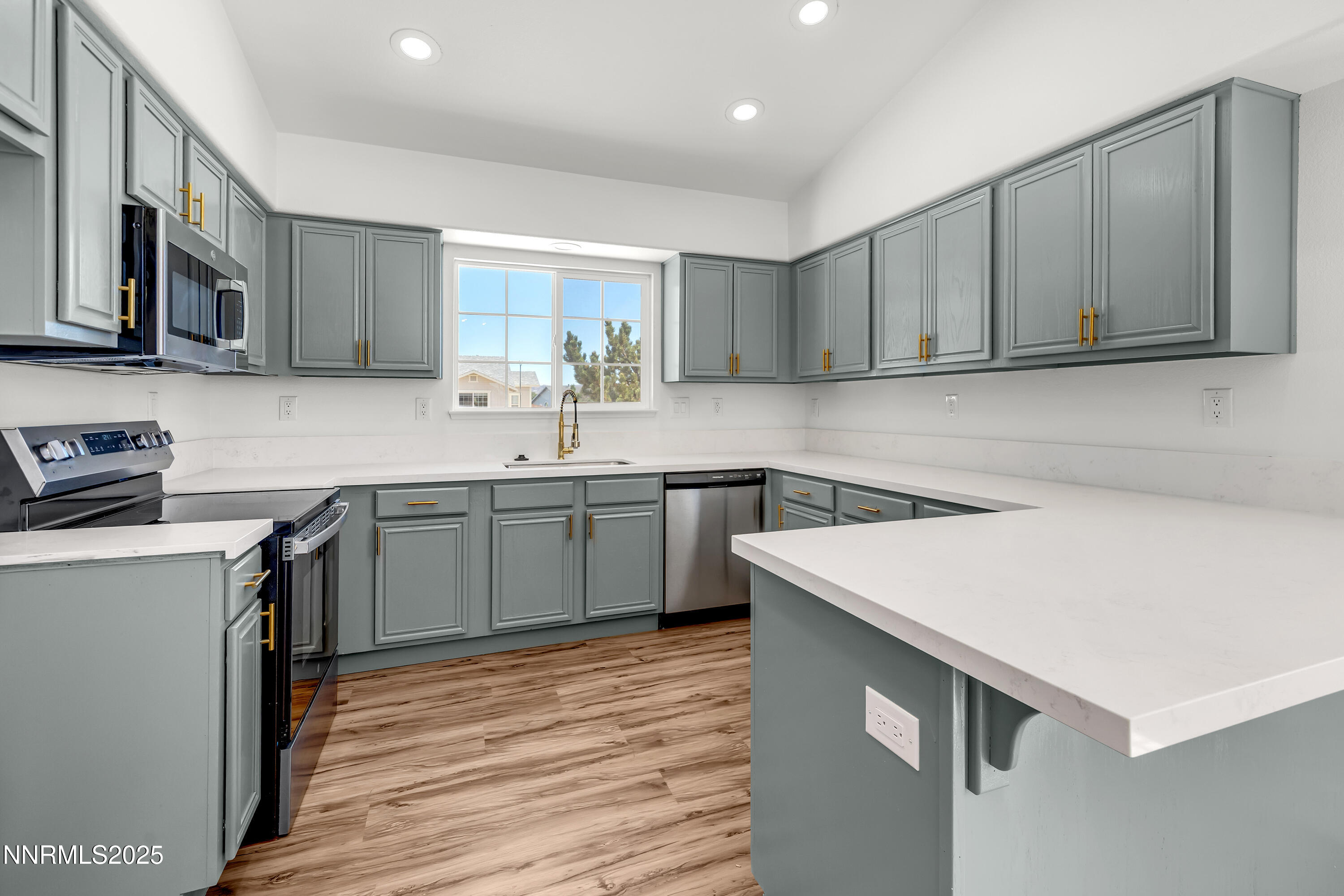 1464 Rosy Finch Drive Property Photo 1
