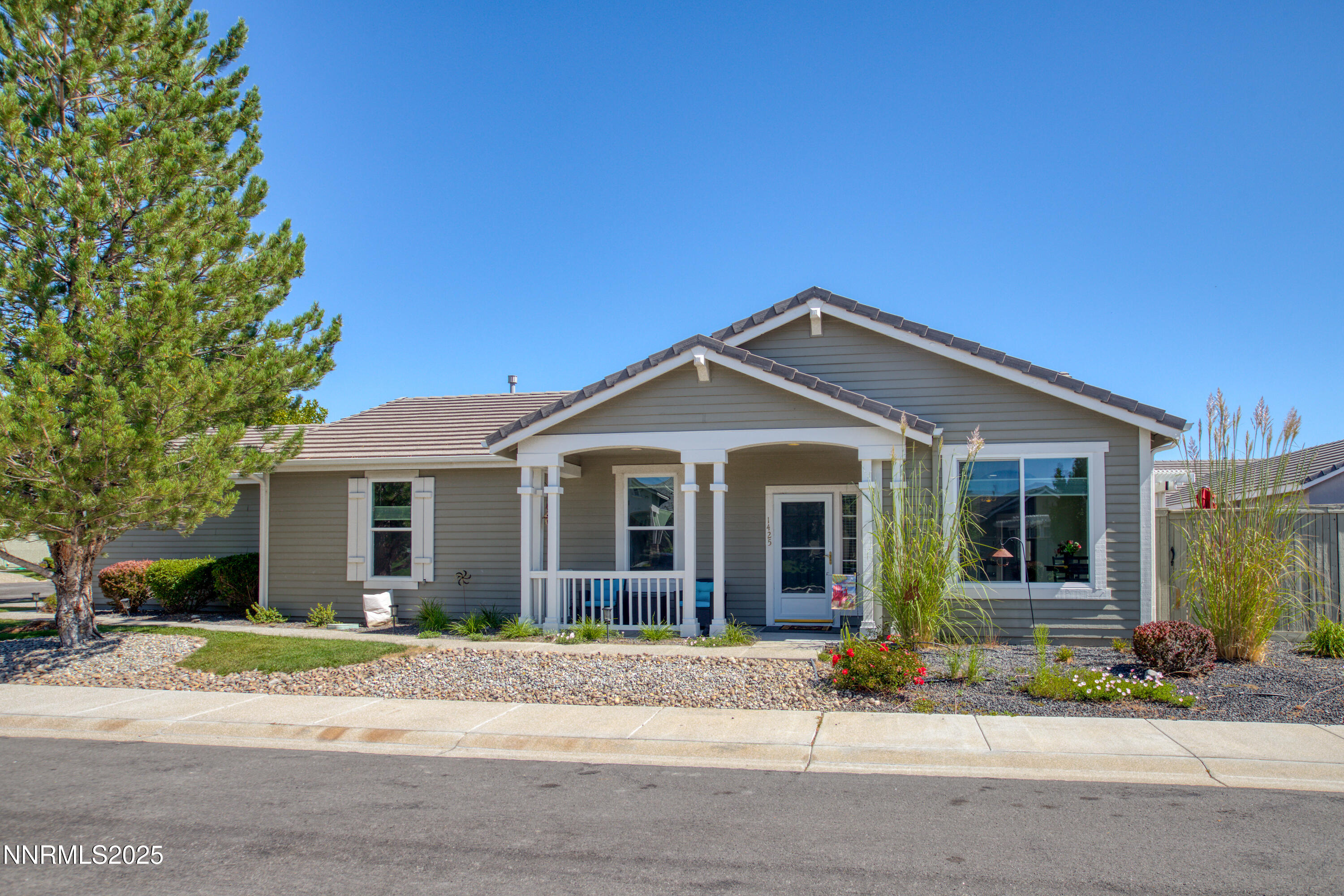1425 Wild Wolf Way Property Photo 1