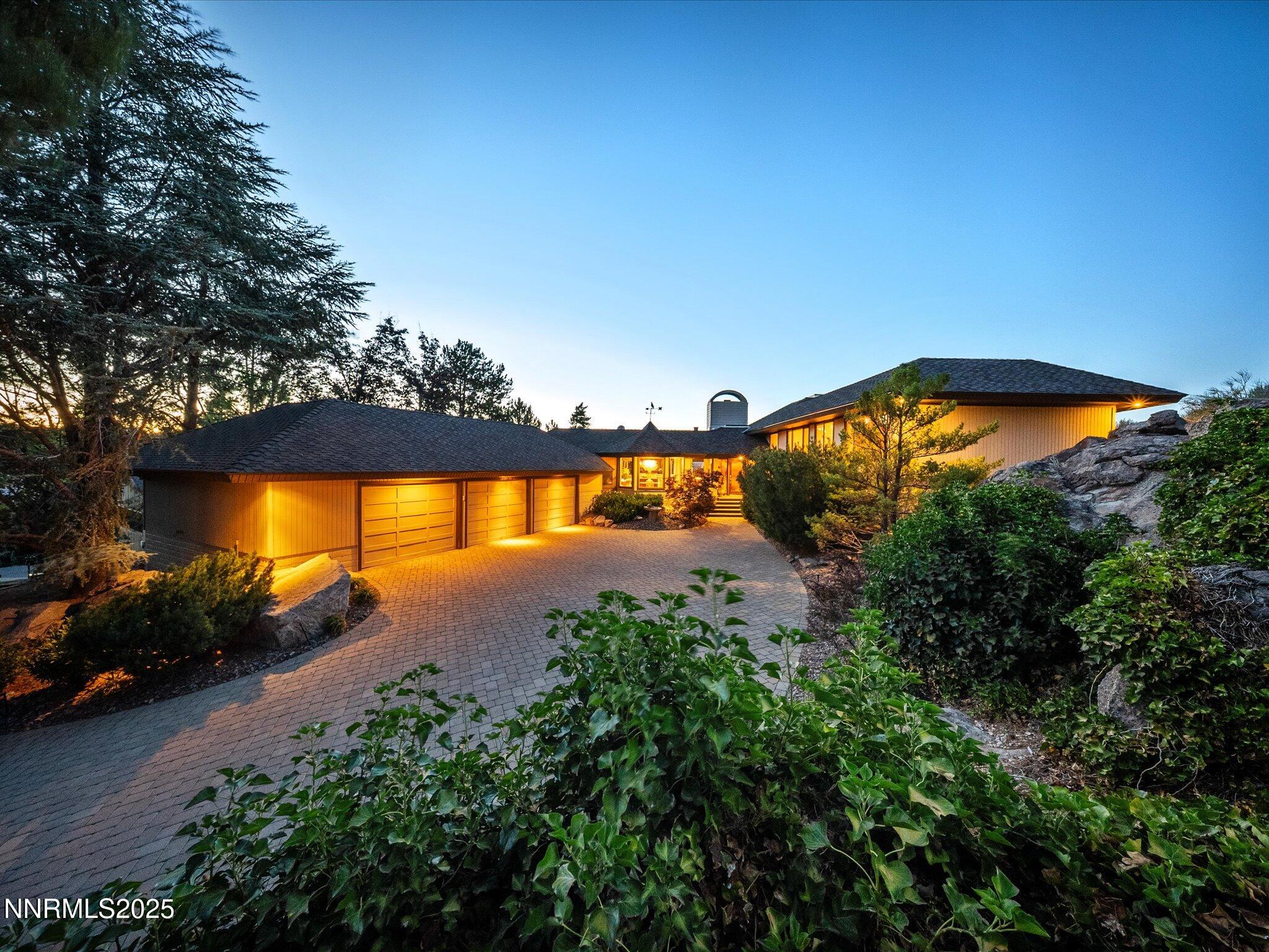 2520 Spinnaker Drive Property Photo 1
