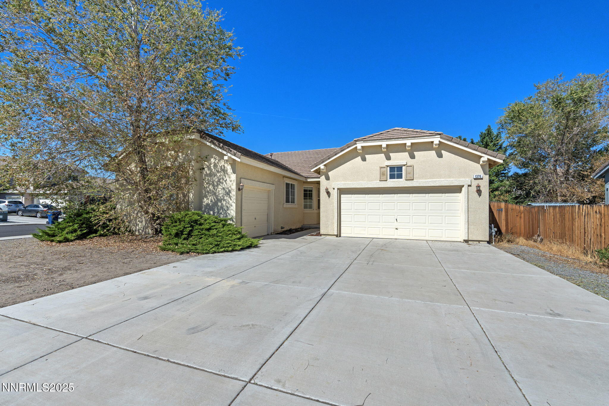 1376 Horse Creek Way Property Photo 1