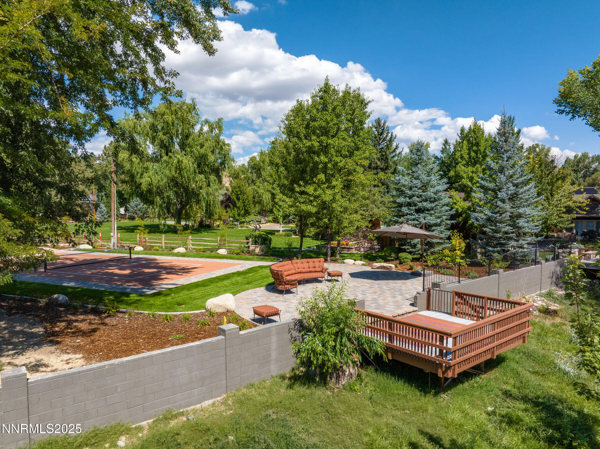 4180 Del Curto Drive Property Photo 4