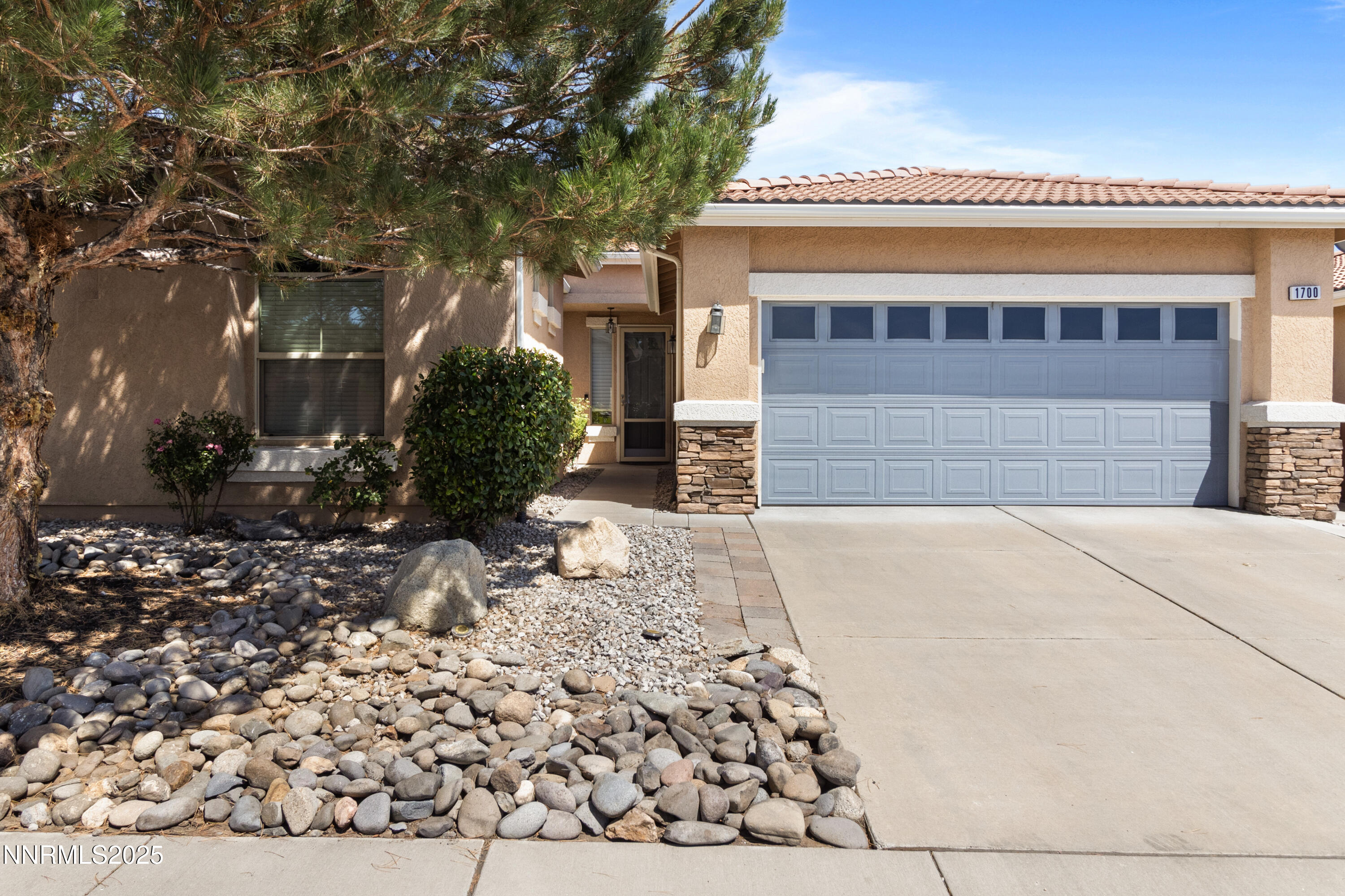 1700 Veneto Drive Property Photo 1