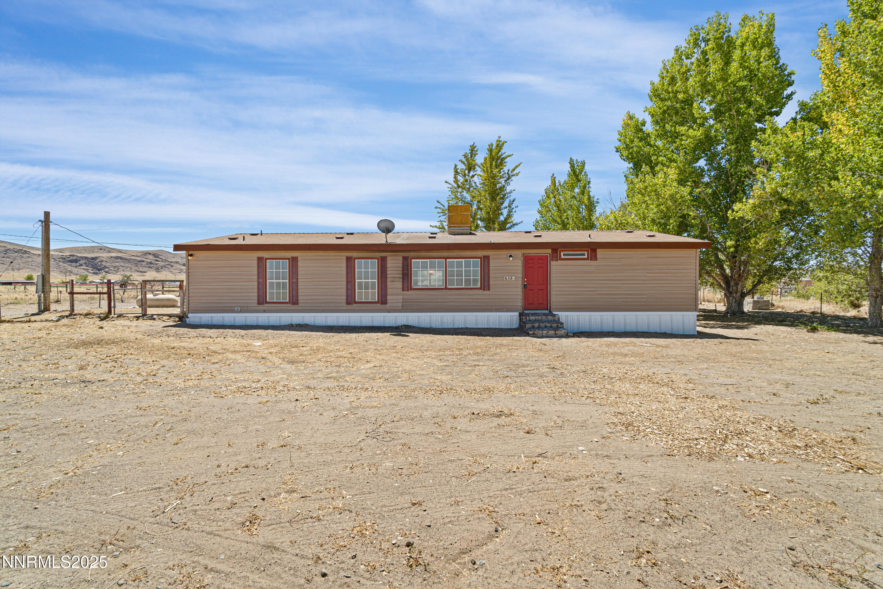 613 Pete Hendrichs Road Property Photo 1