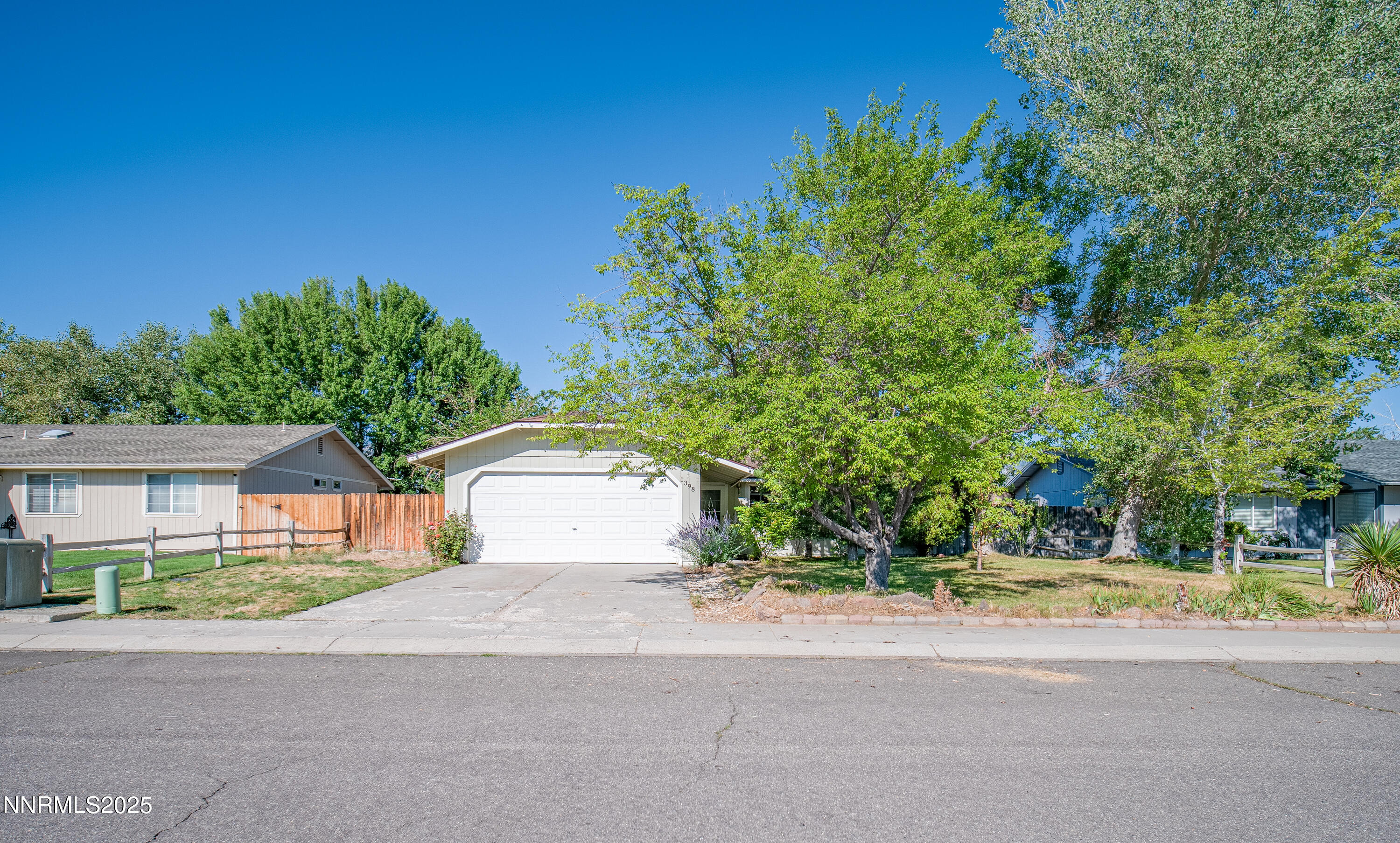 1398 Leonard Road Property Photo 1