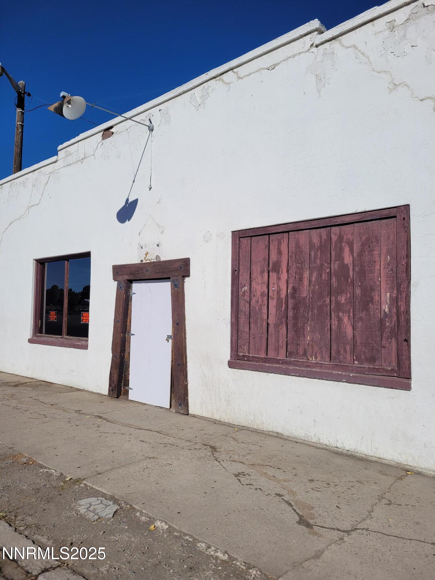 44 W Railroad Street Property Photo 1