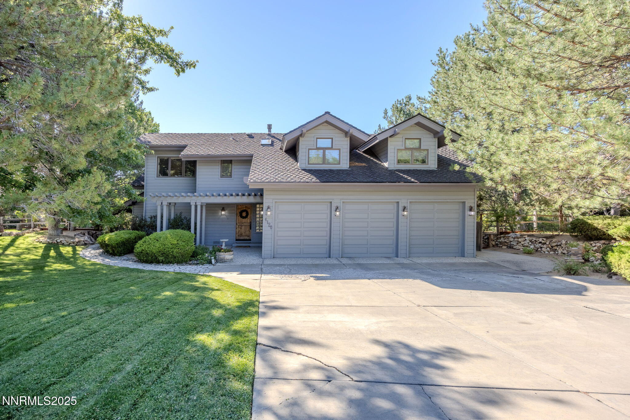 4120 Flintlock Circle Property Photo 1