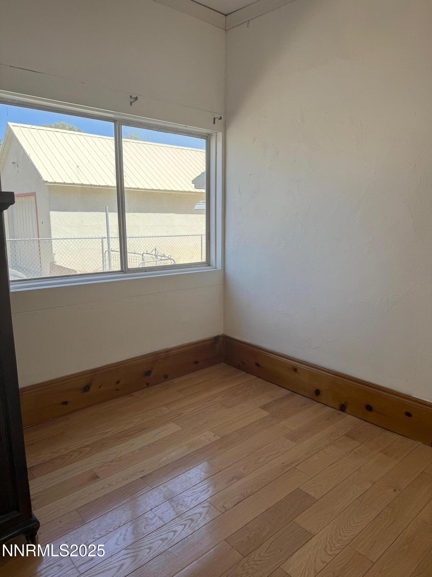 960 Franklin Avenue Property Photo 4