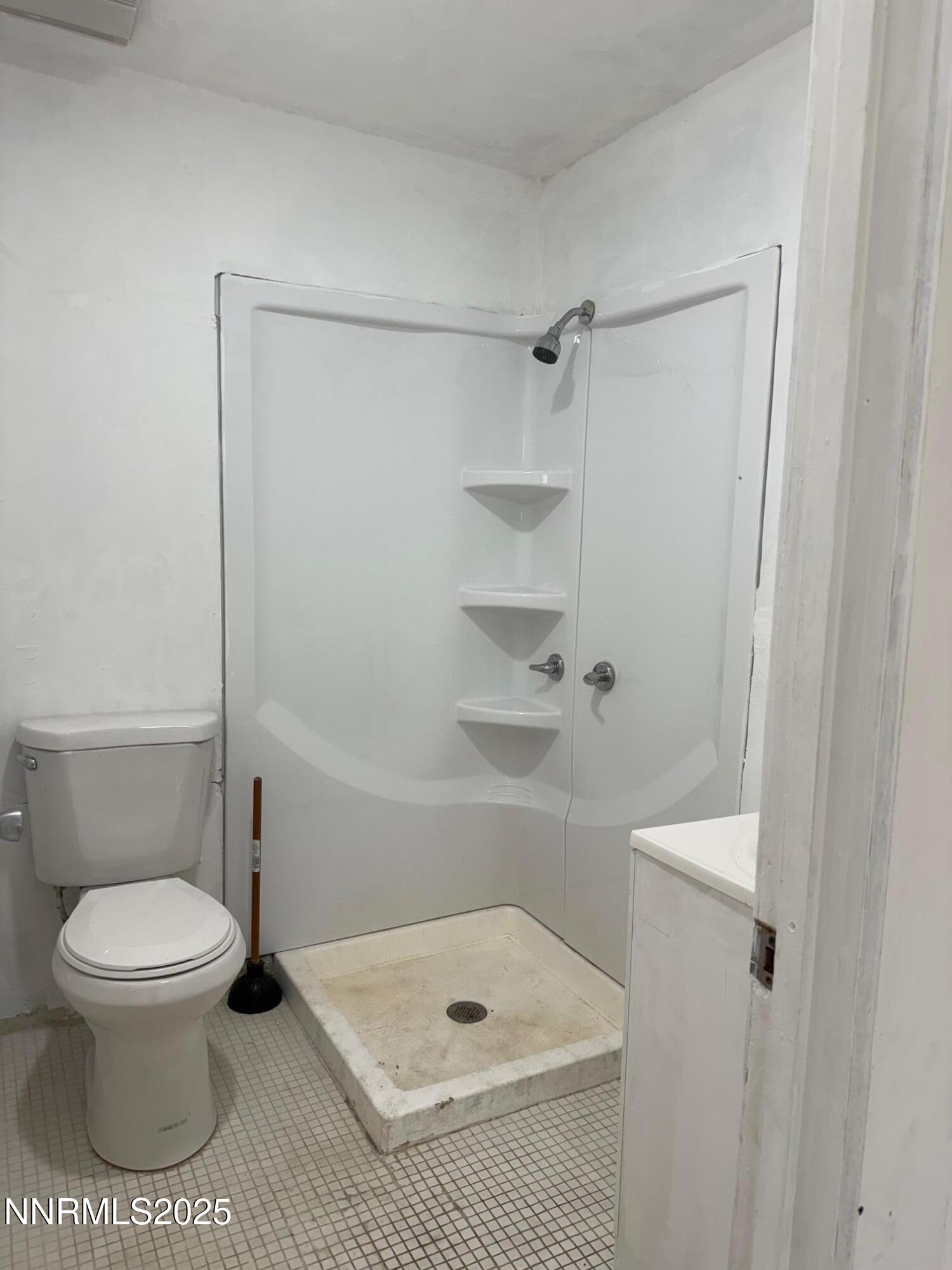 960 Franklin Avenue Property Photo 7
