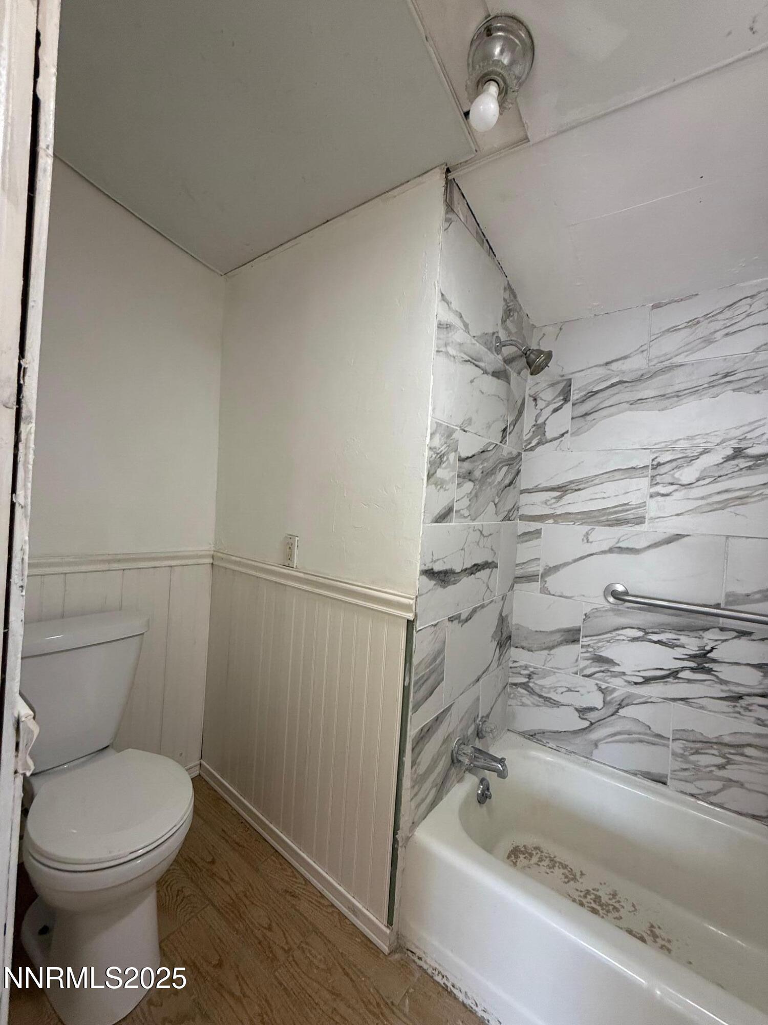 960 Franklin Avenue Property Photo 13