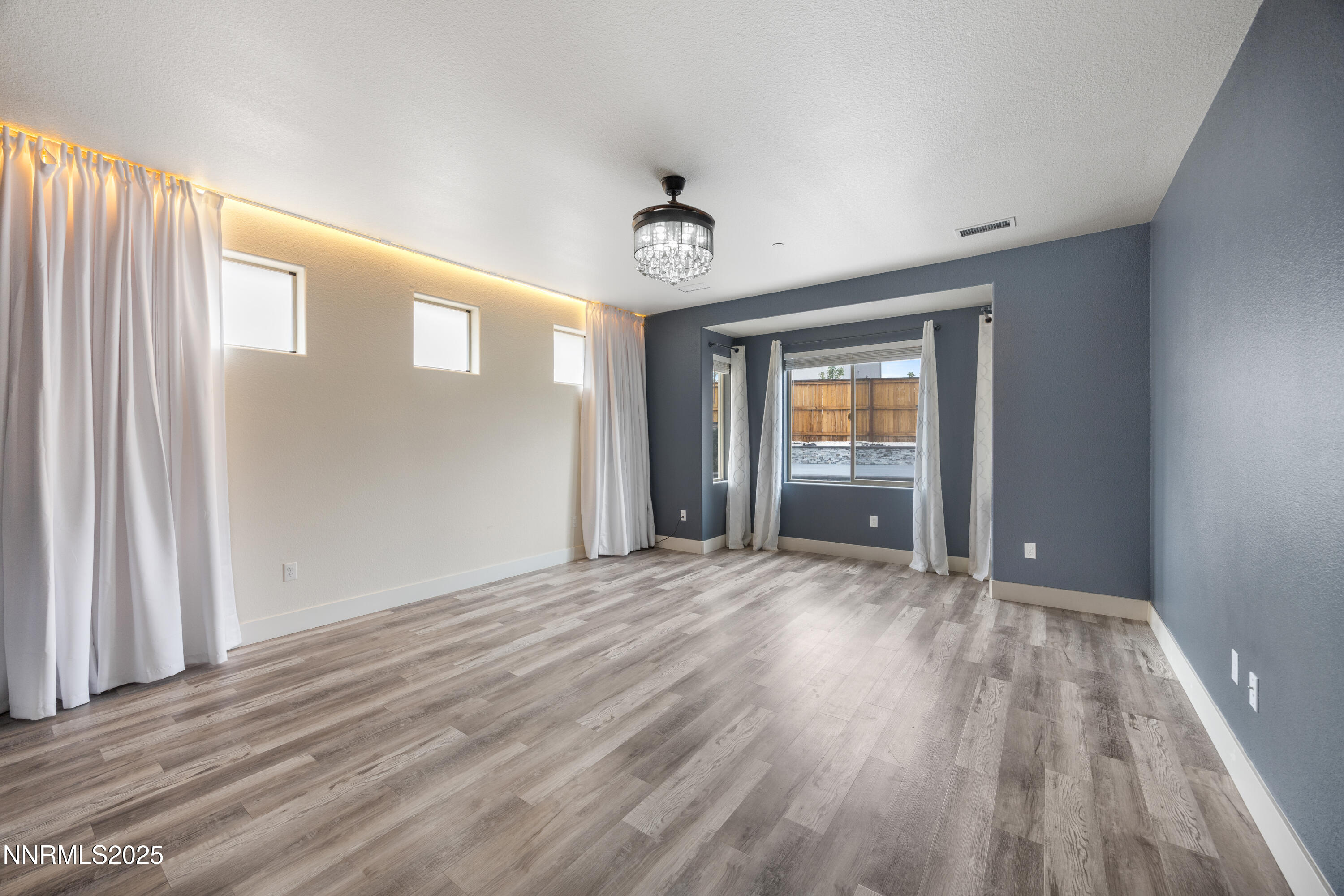 2738 Kettle Court Property Photo 4