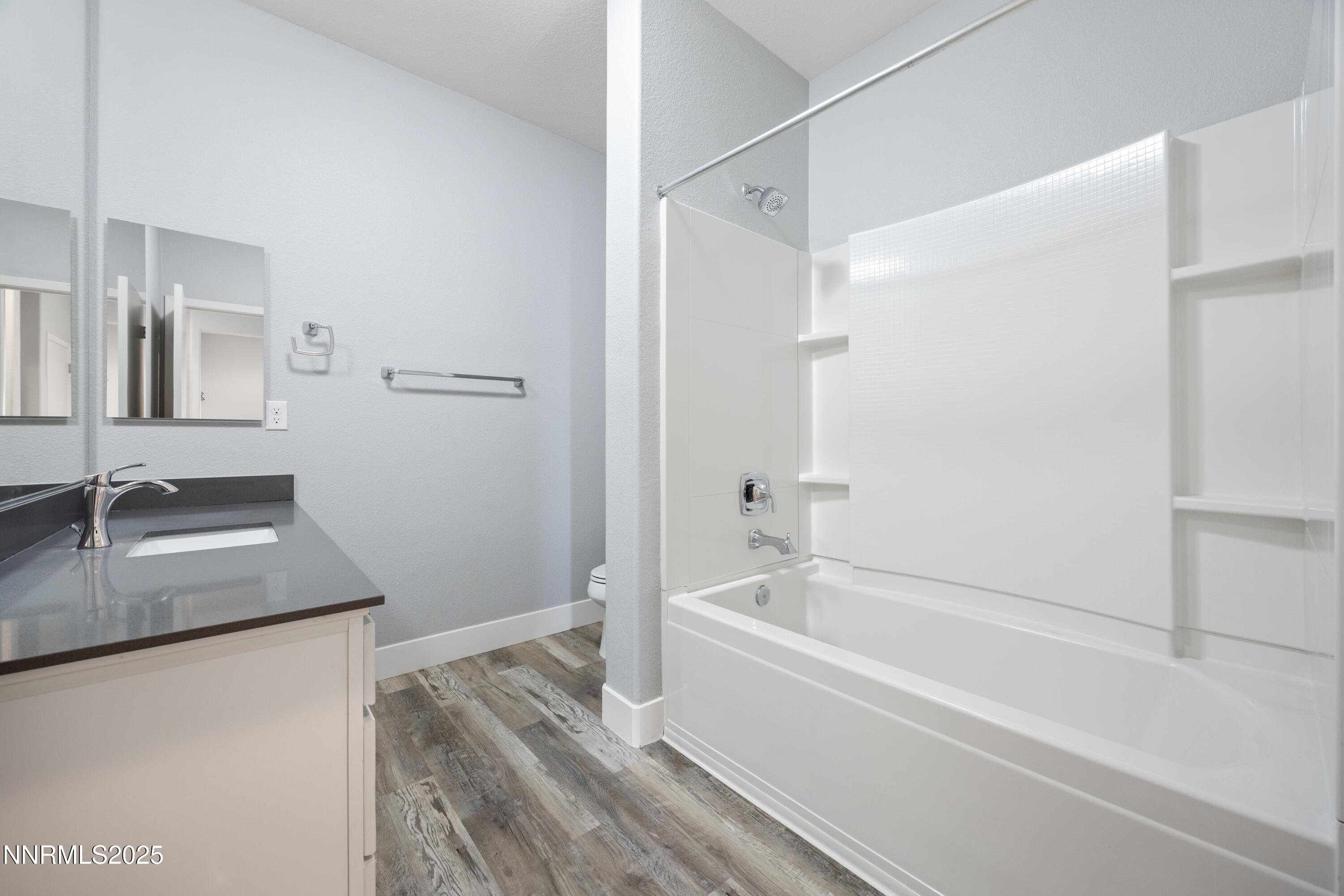 2738 Kettle Court Property Photo 8