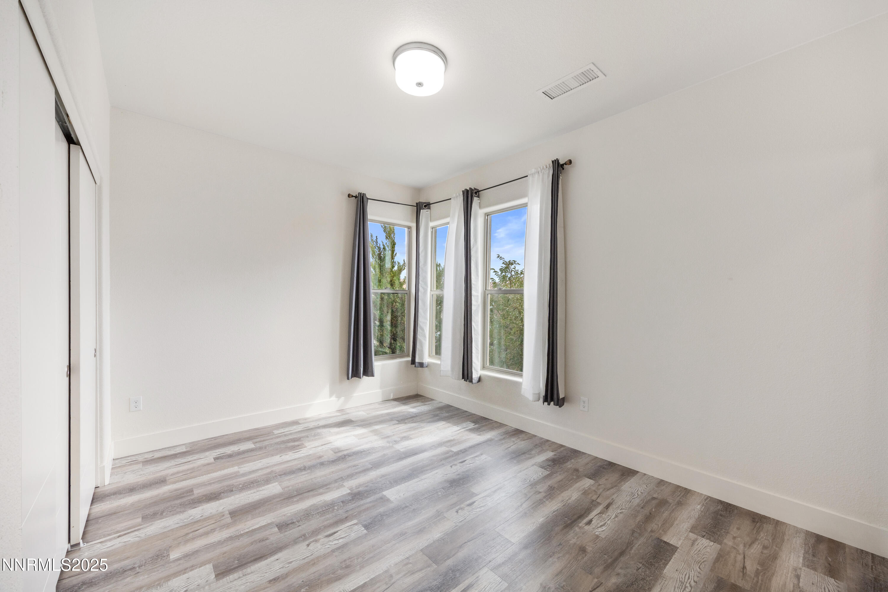 2738 Kettle Court Property Photo 11
