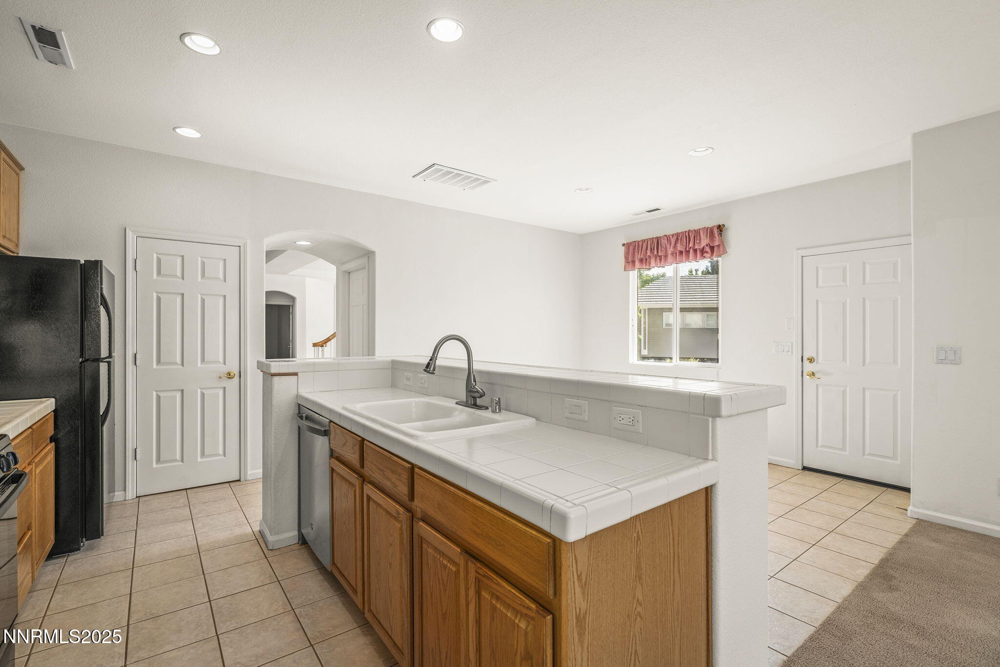 2608 Arrowsmith Drive Property Photo 21