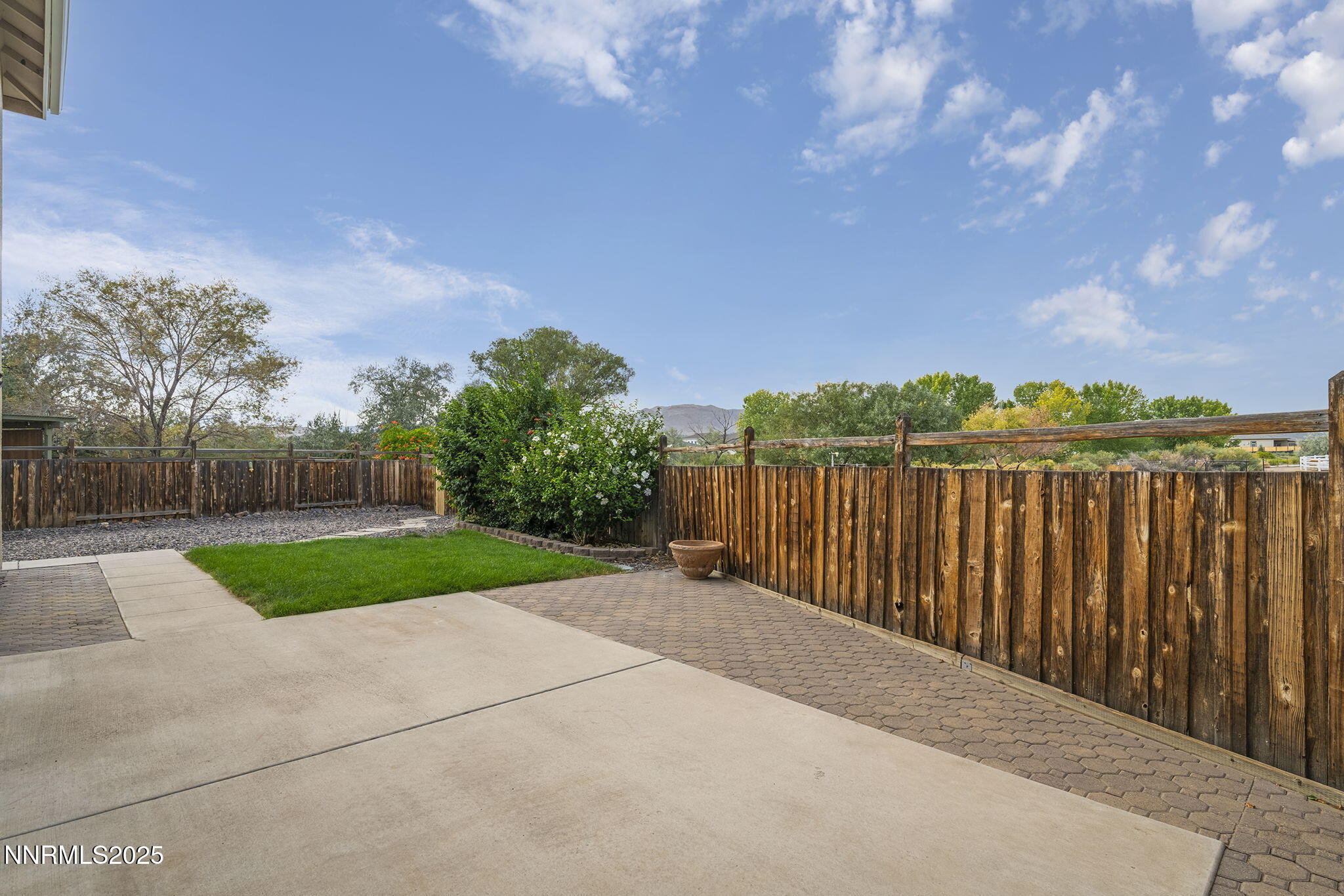 2608 Arrowsmith Drive Property Photo 39
