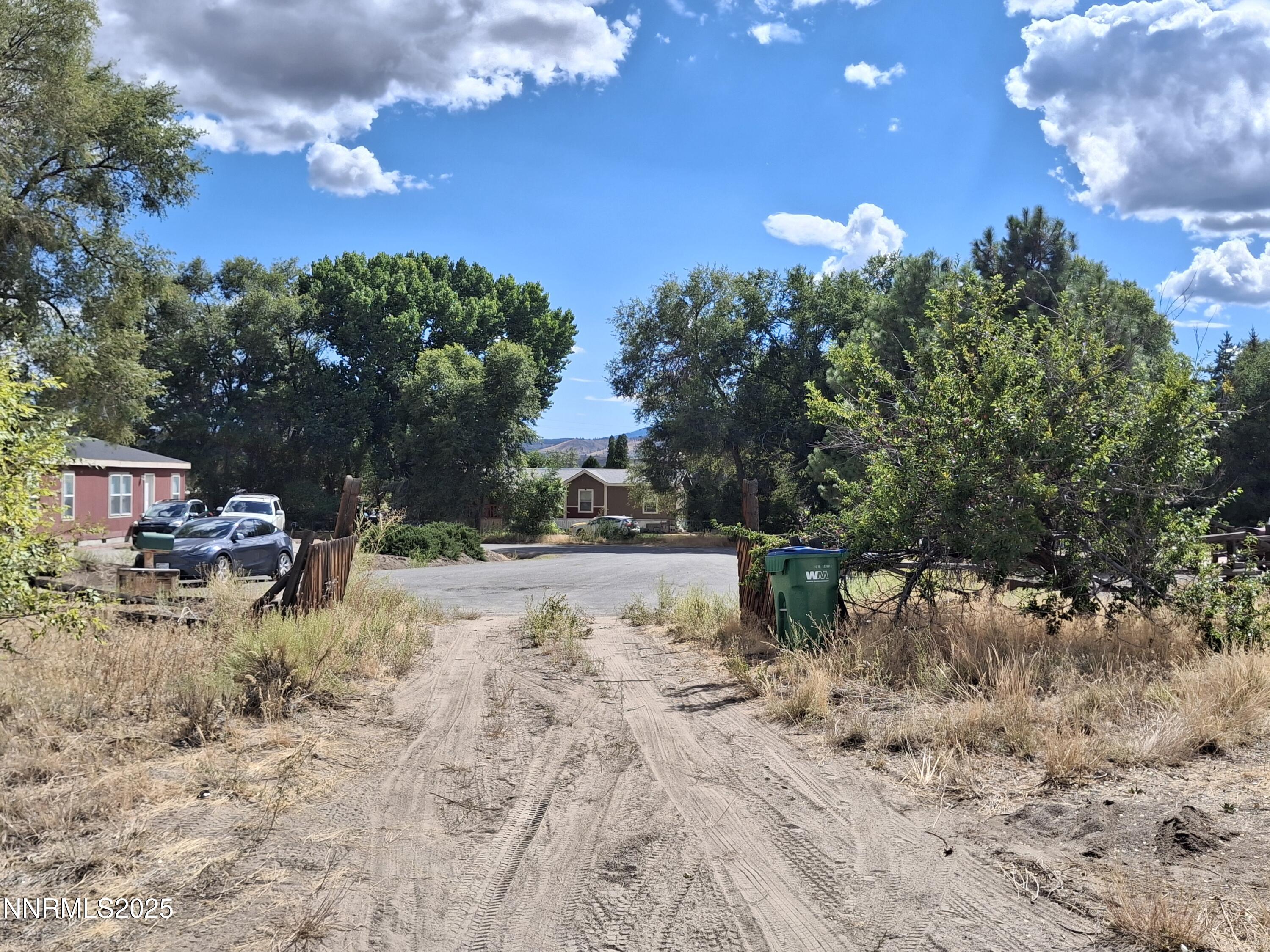 17845 Owl Court Property Photo 8