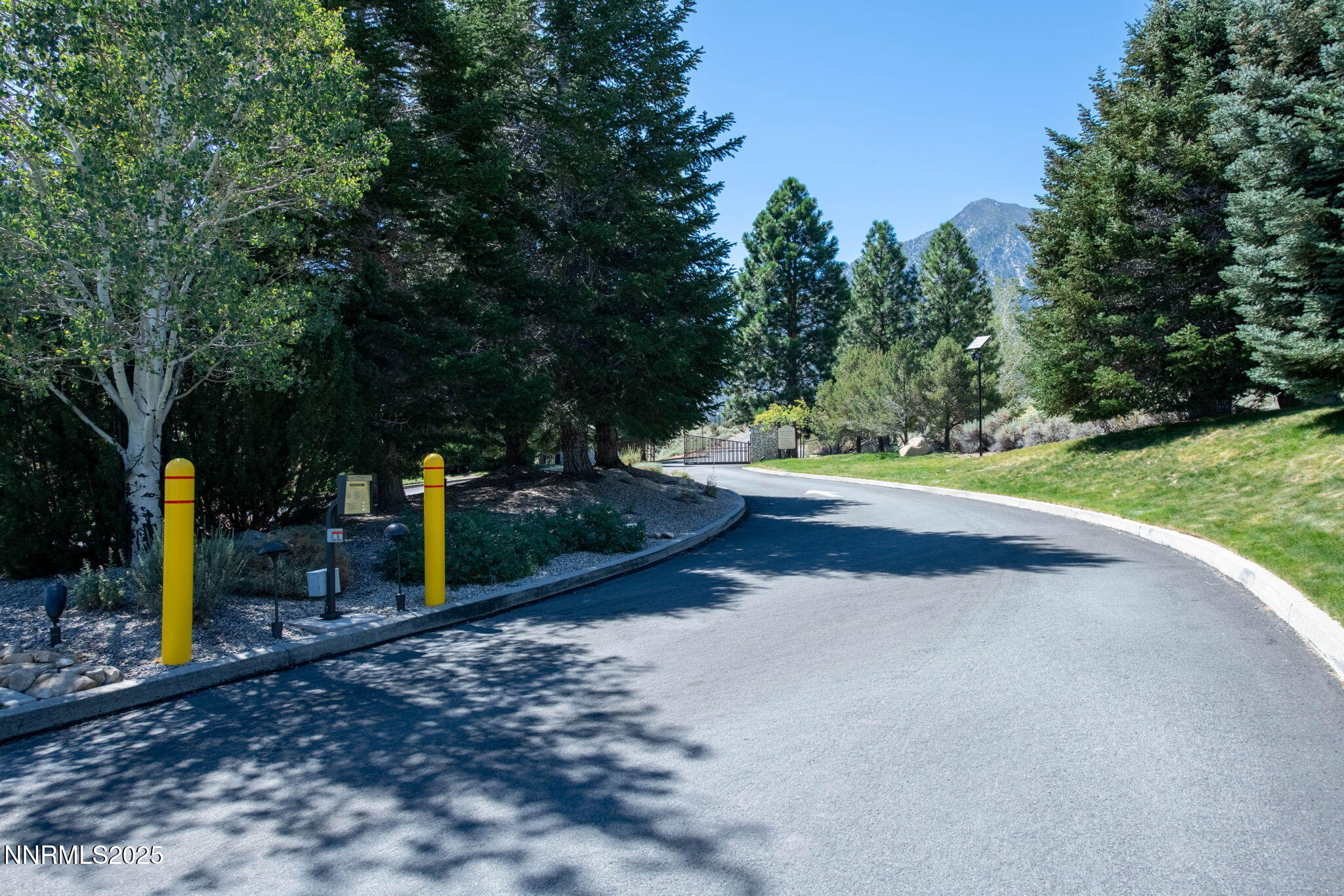 880 Stutler Creek Court Property Photo 6