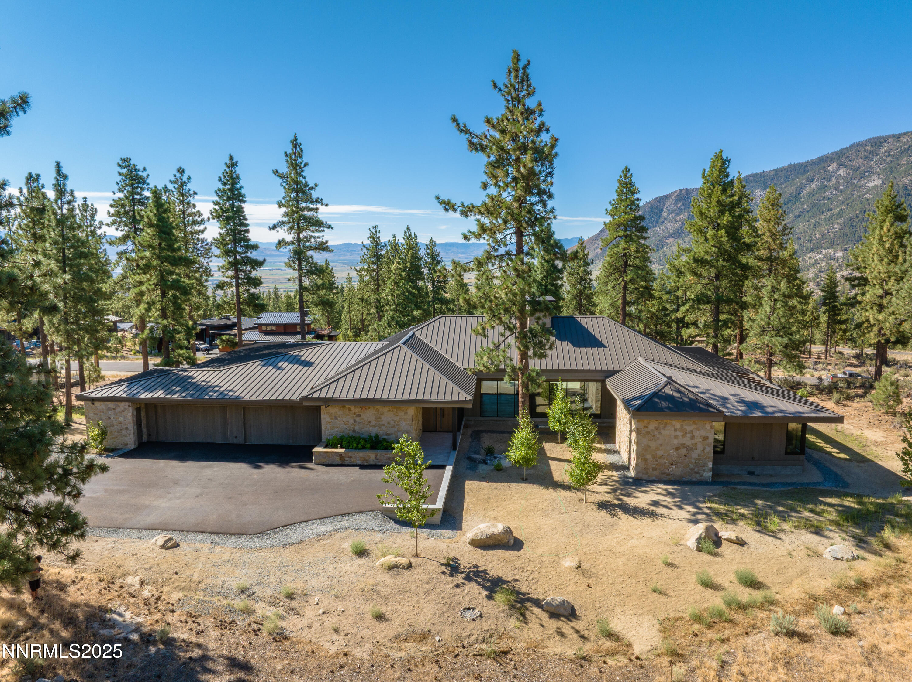 177 Tor Court Property Photo 1
