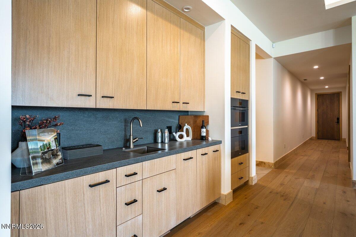 177 Tor Court Property Photo 7