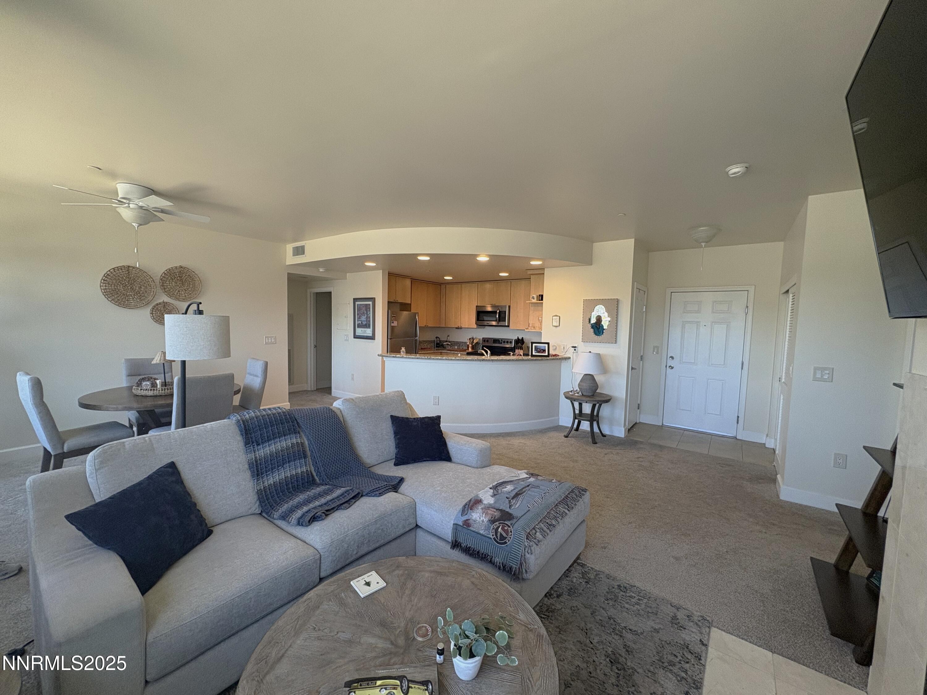 450 N Arlington Avenue Unit 1207 Property Photo 3