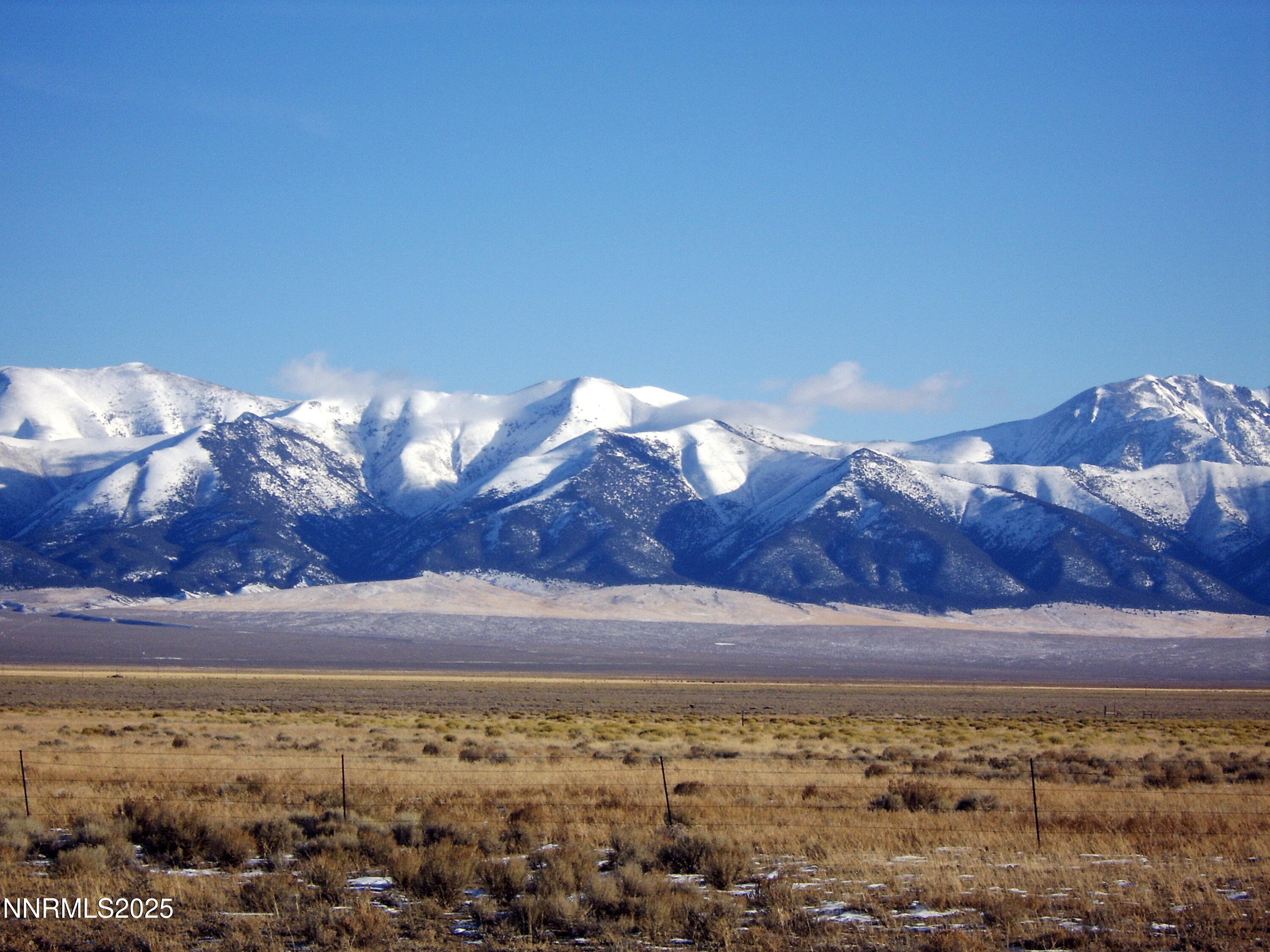 6670 Antelope Circle Property Photo 1