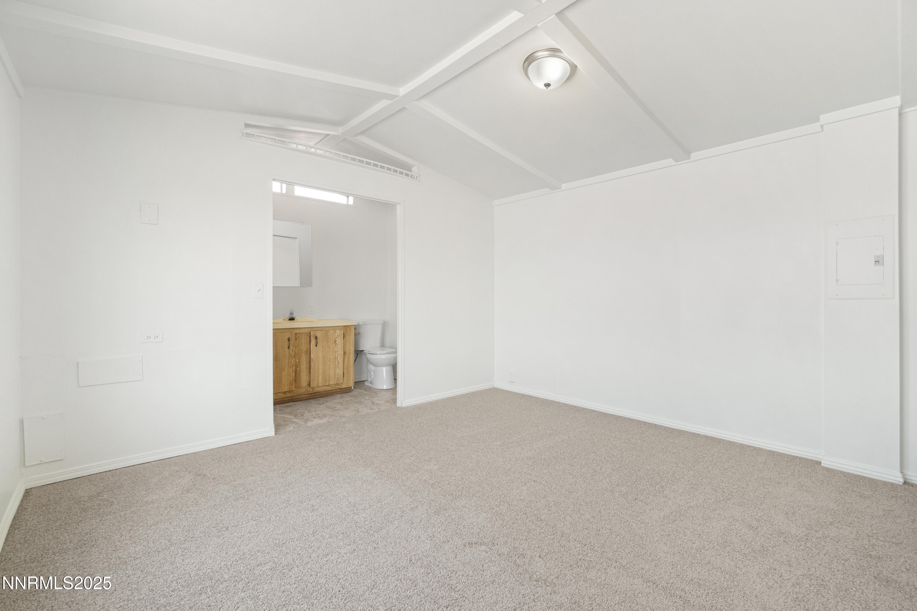 9 Stanley Lane Property Photo 13