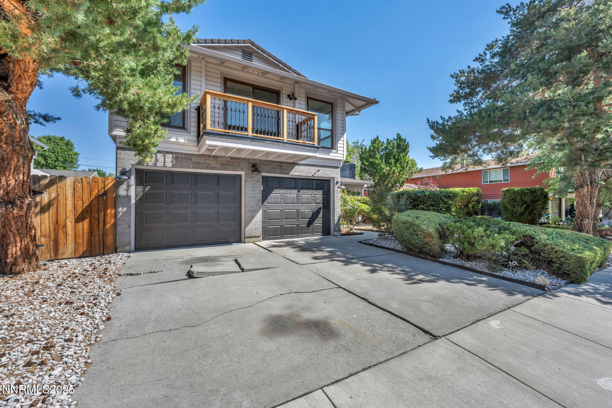 1785 Stardust Street Property Photo 1