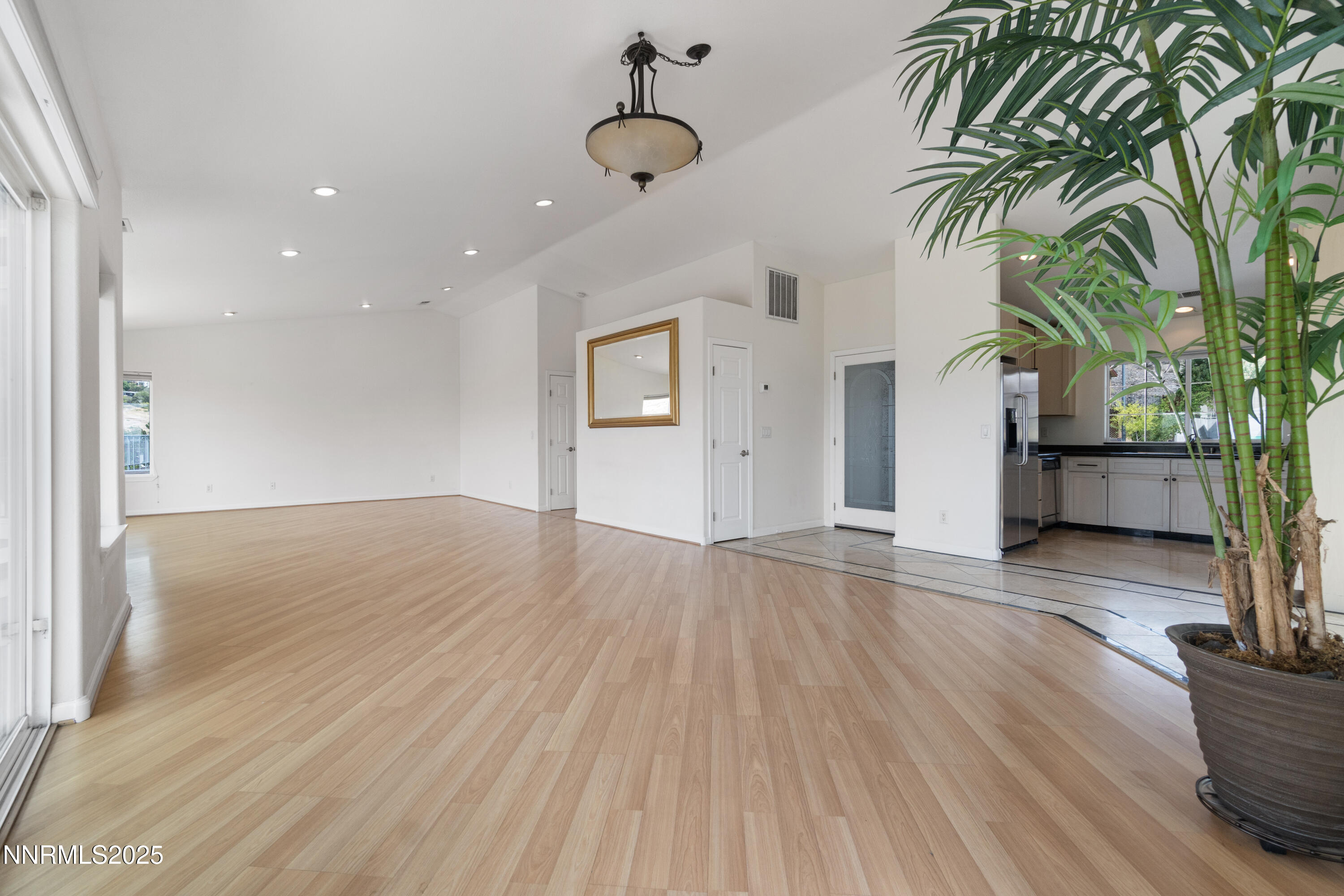 2740 Scottsdale Road Property Photo 5