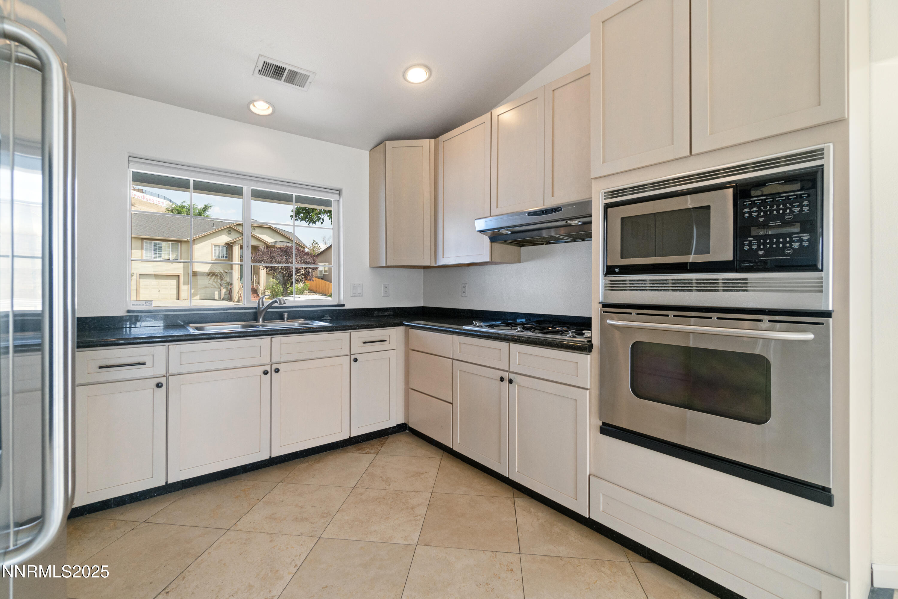 2740 Scottsdale Road Property Photo 12