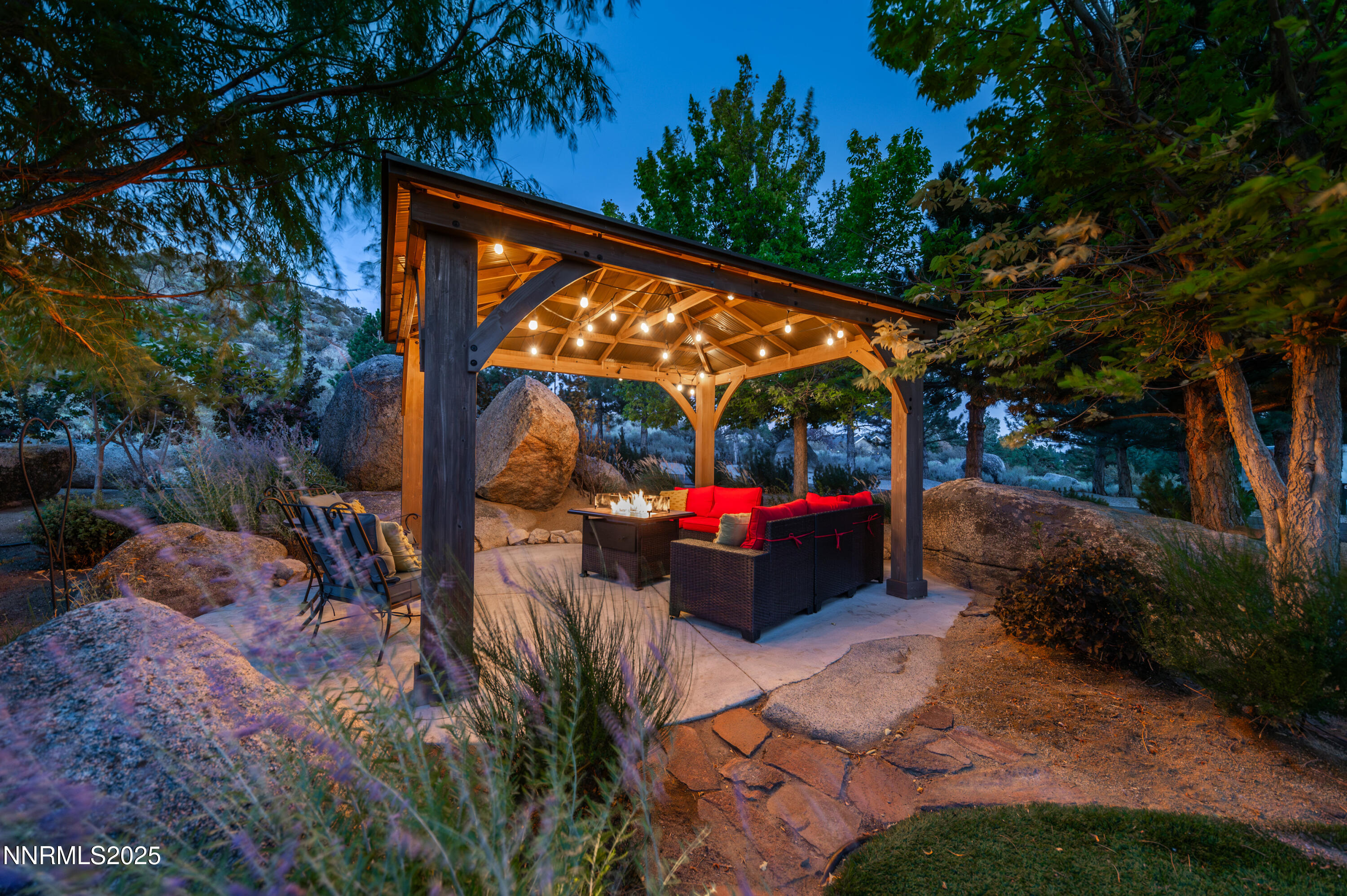 8045 List Country Road Property Photo 17