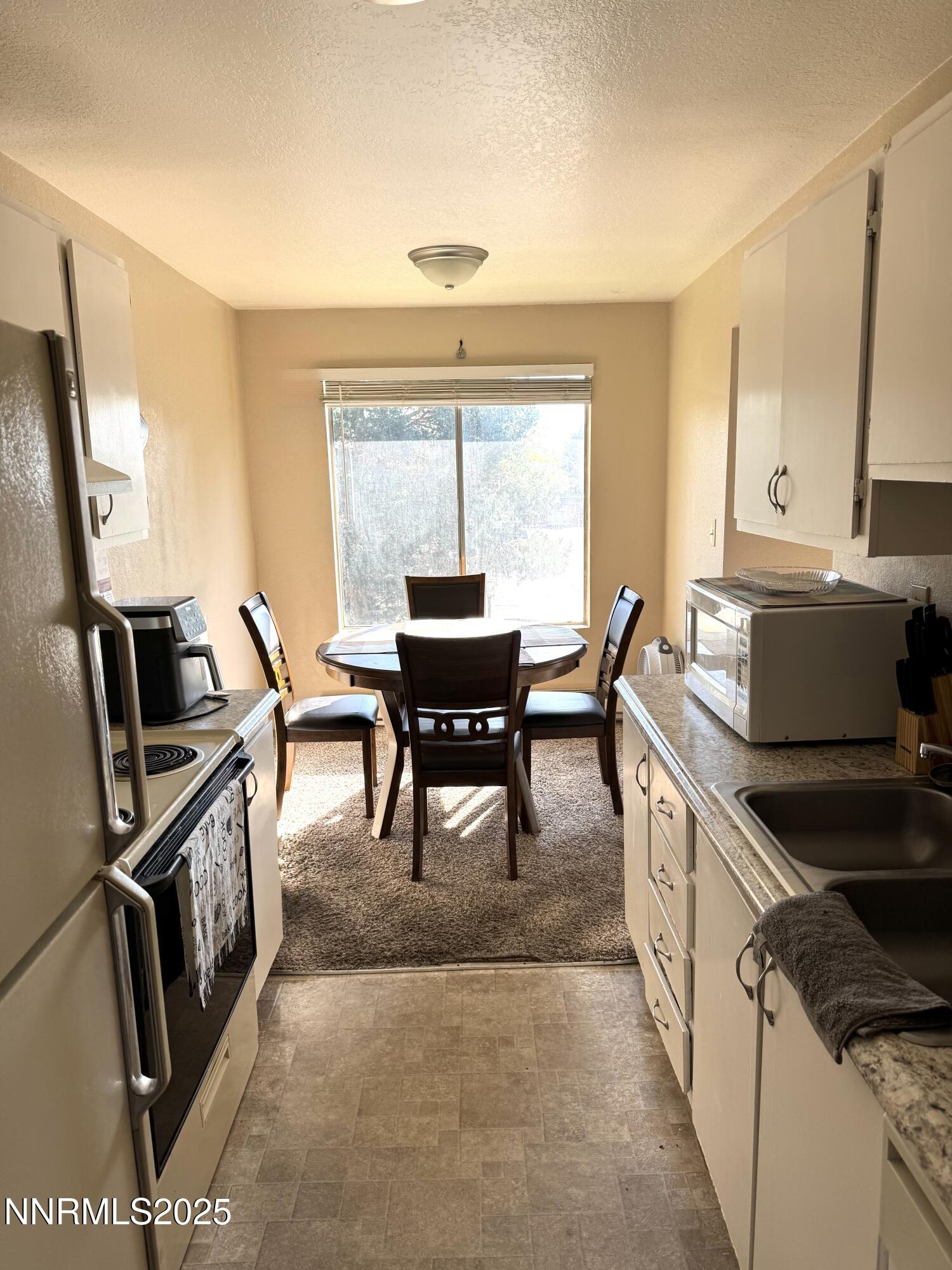 3949 Clear Acre Lane Property Photo 9