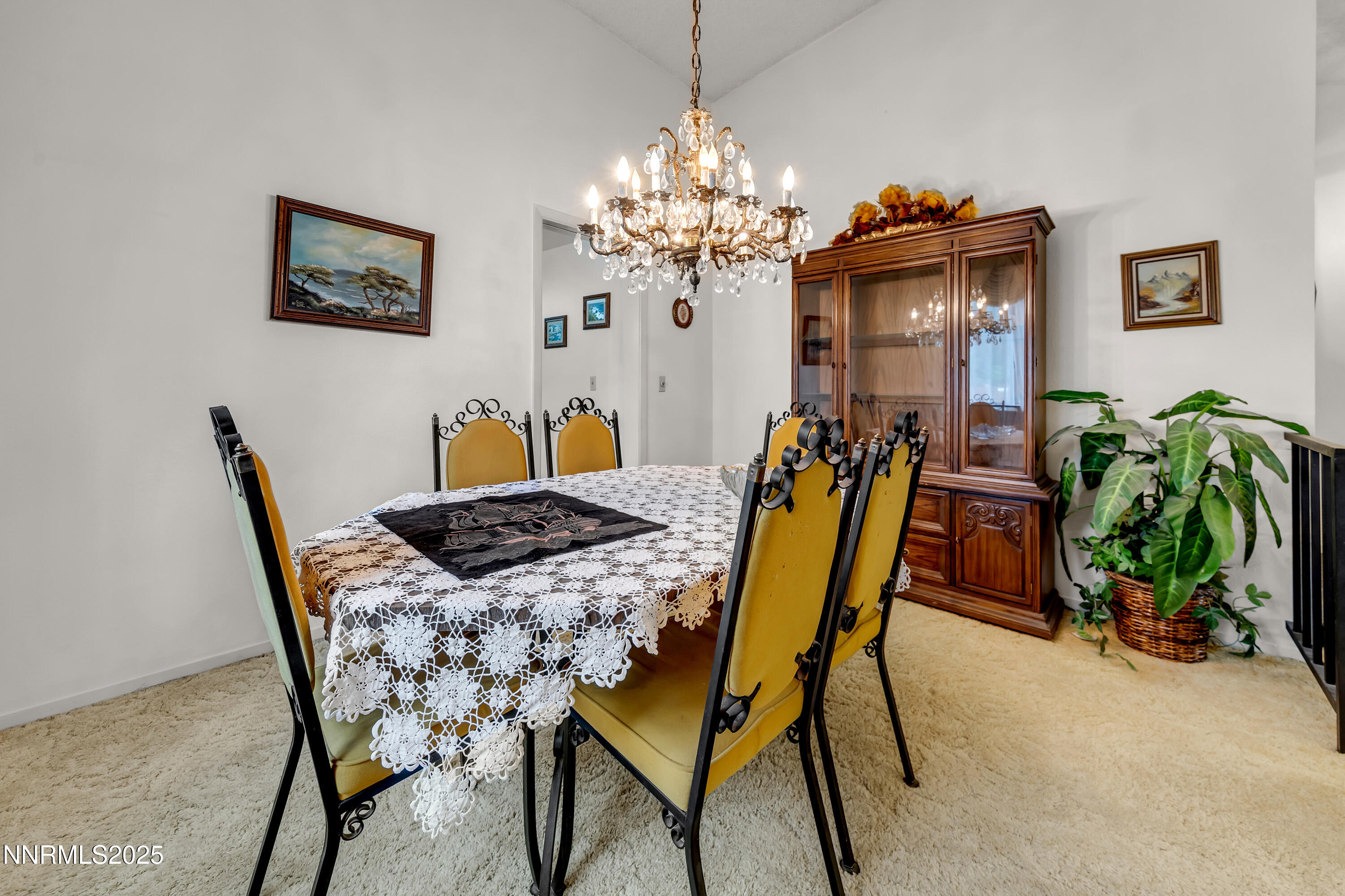 795 Twin Pines Court Property Photo 10