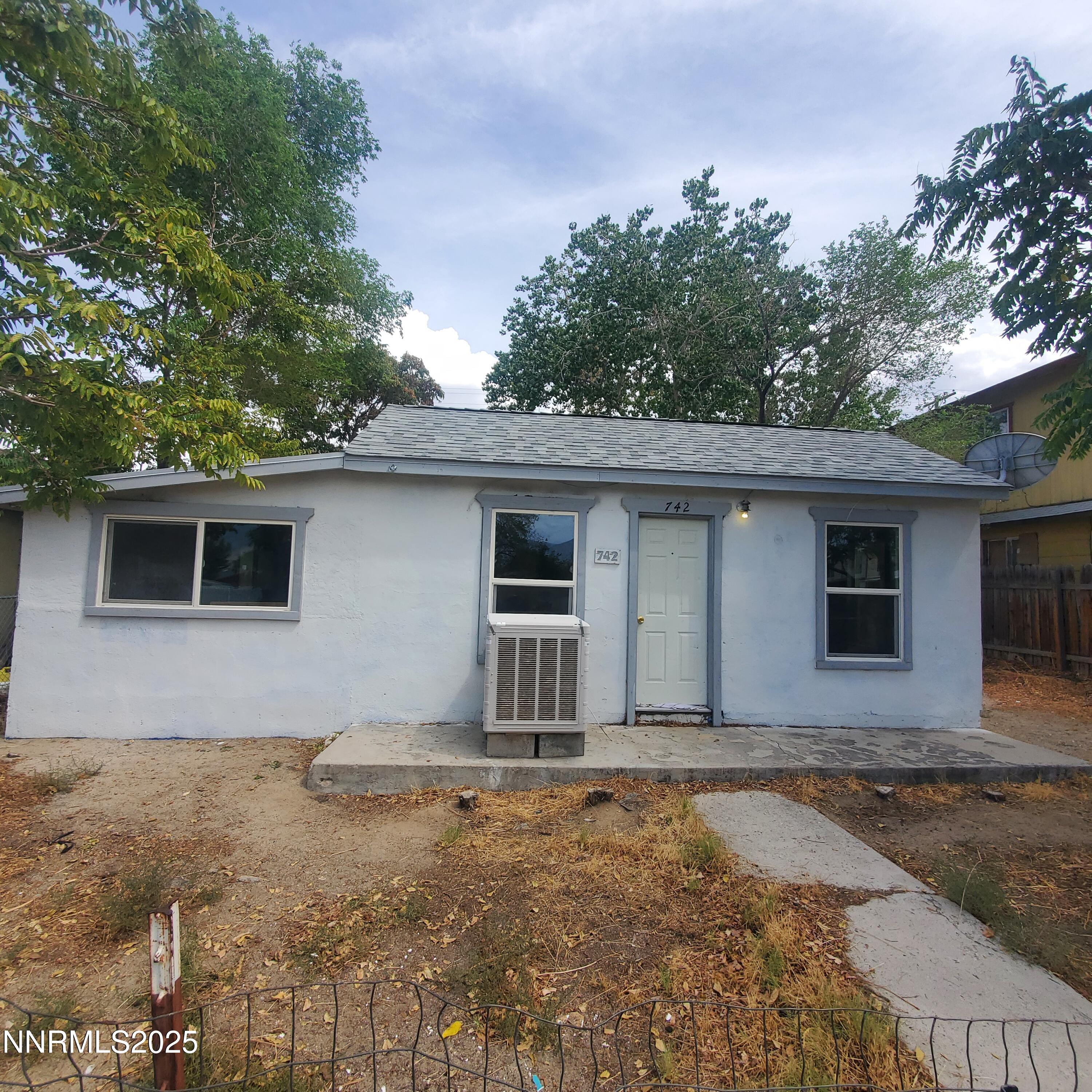 742 D Street Property Photo 1