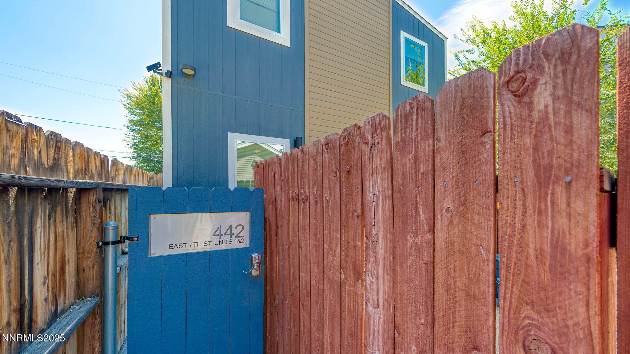 442 E 7th Street 1 & 2 Property Photo 17