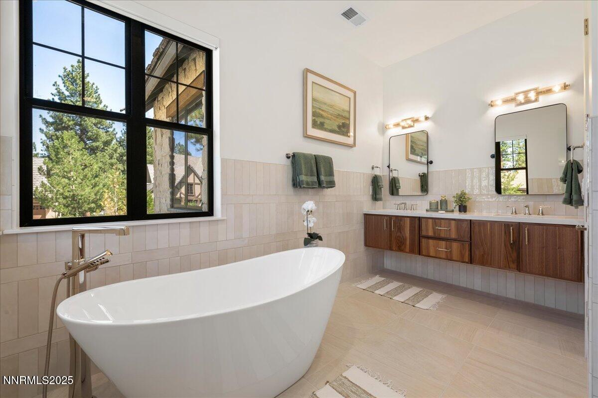 20585 Latour Way Property Photo 25