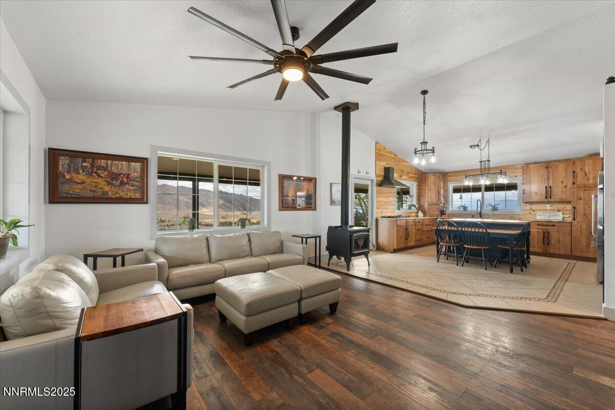15030 N Red Rock Road Property Photo 4