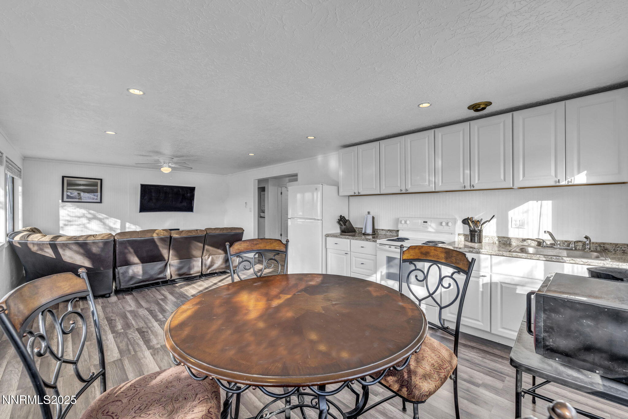 2 Newcombe Avenue Property Photo 8