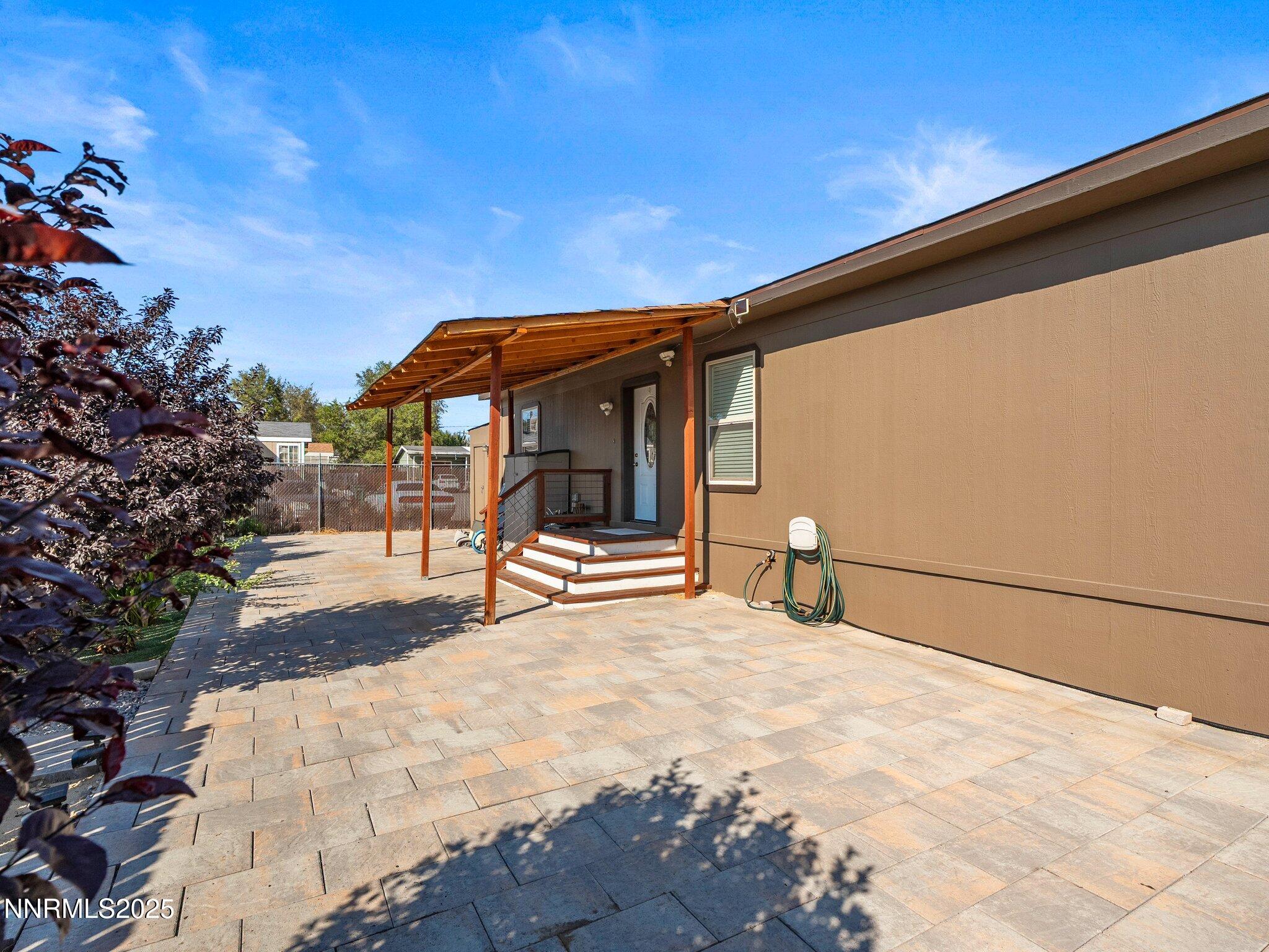 5216 Sun Valley Boulevard Property Photo 3