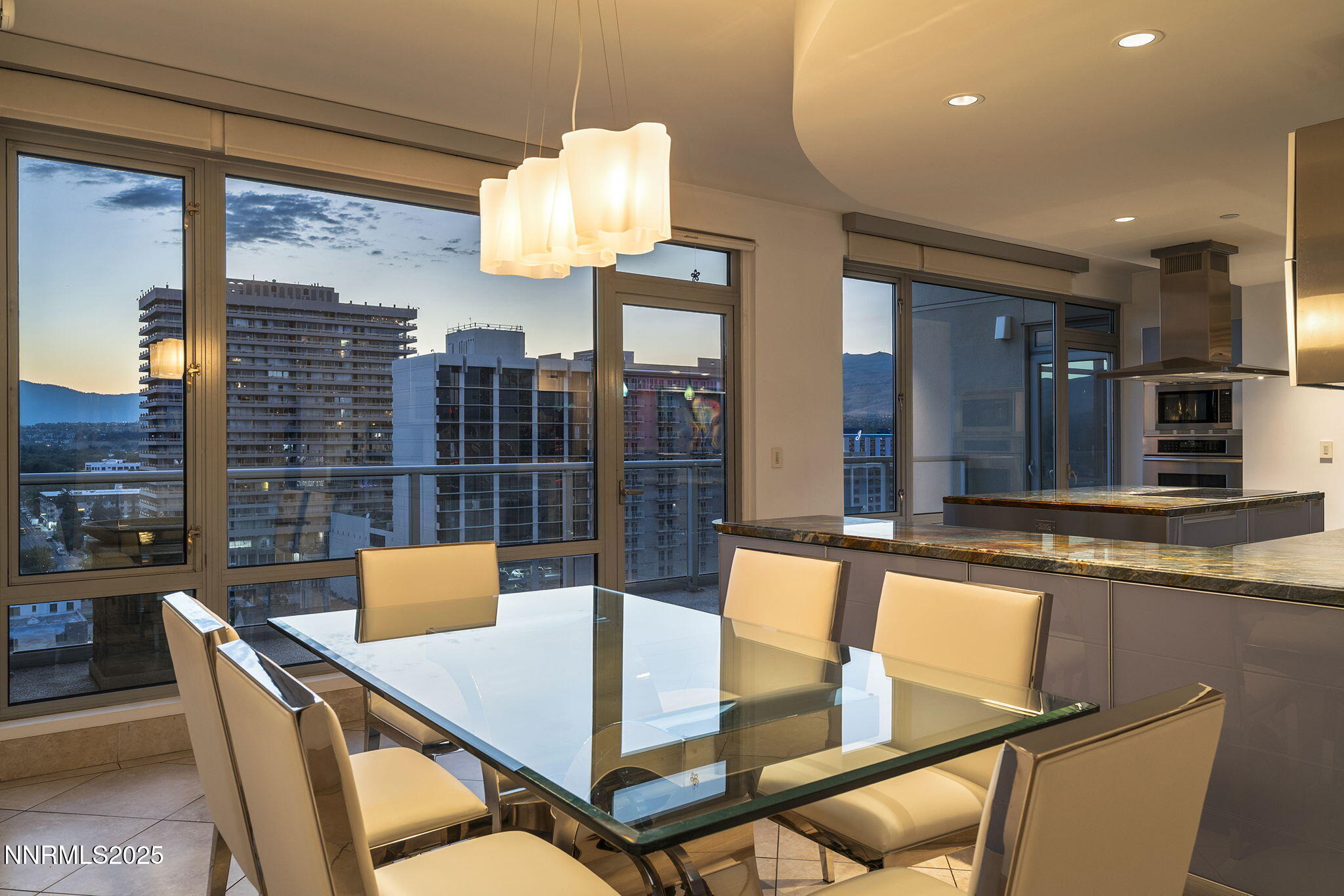 50 N Sierra Street Property Photo 4