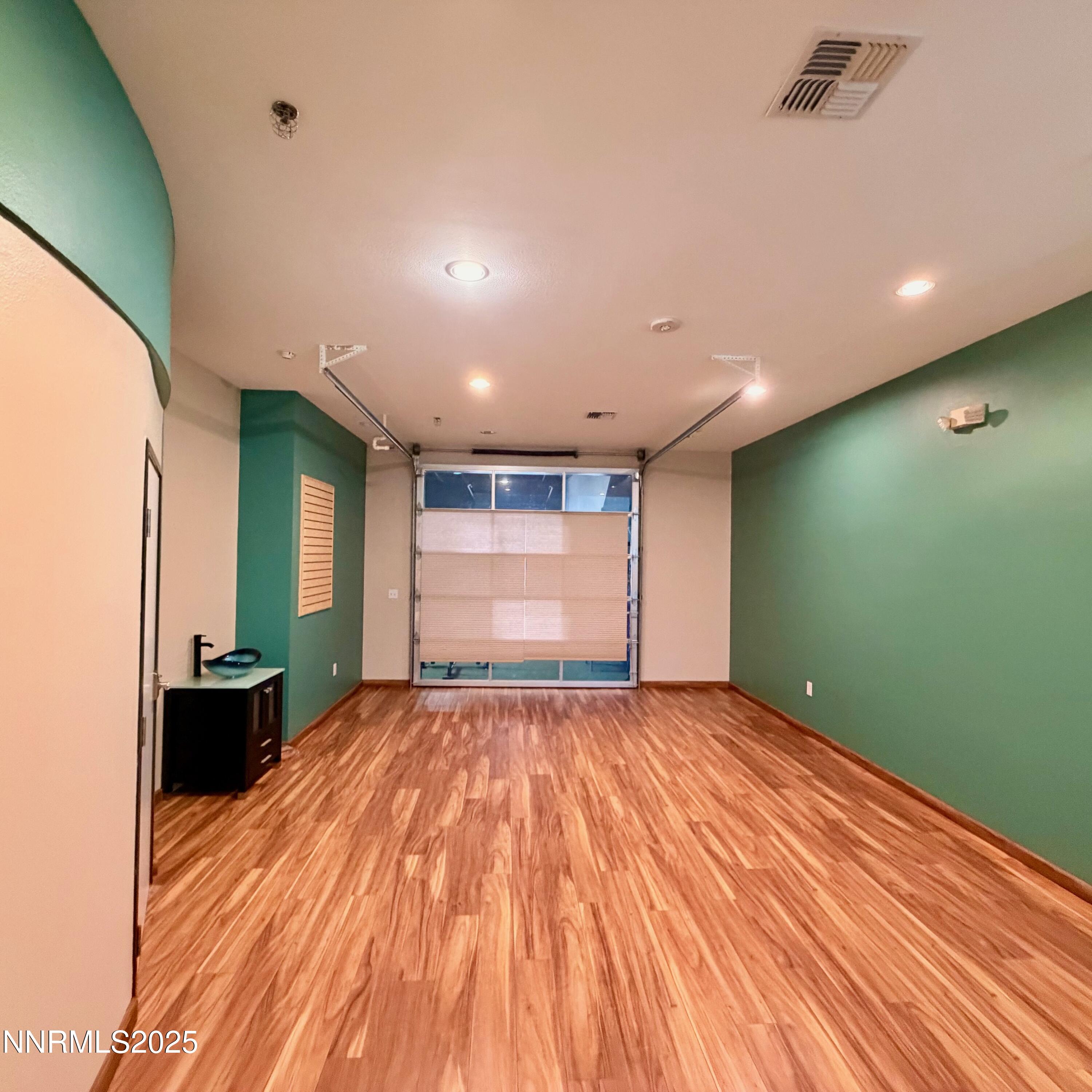8975 Double Diamond Parkway 12a Property Photo 4