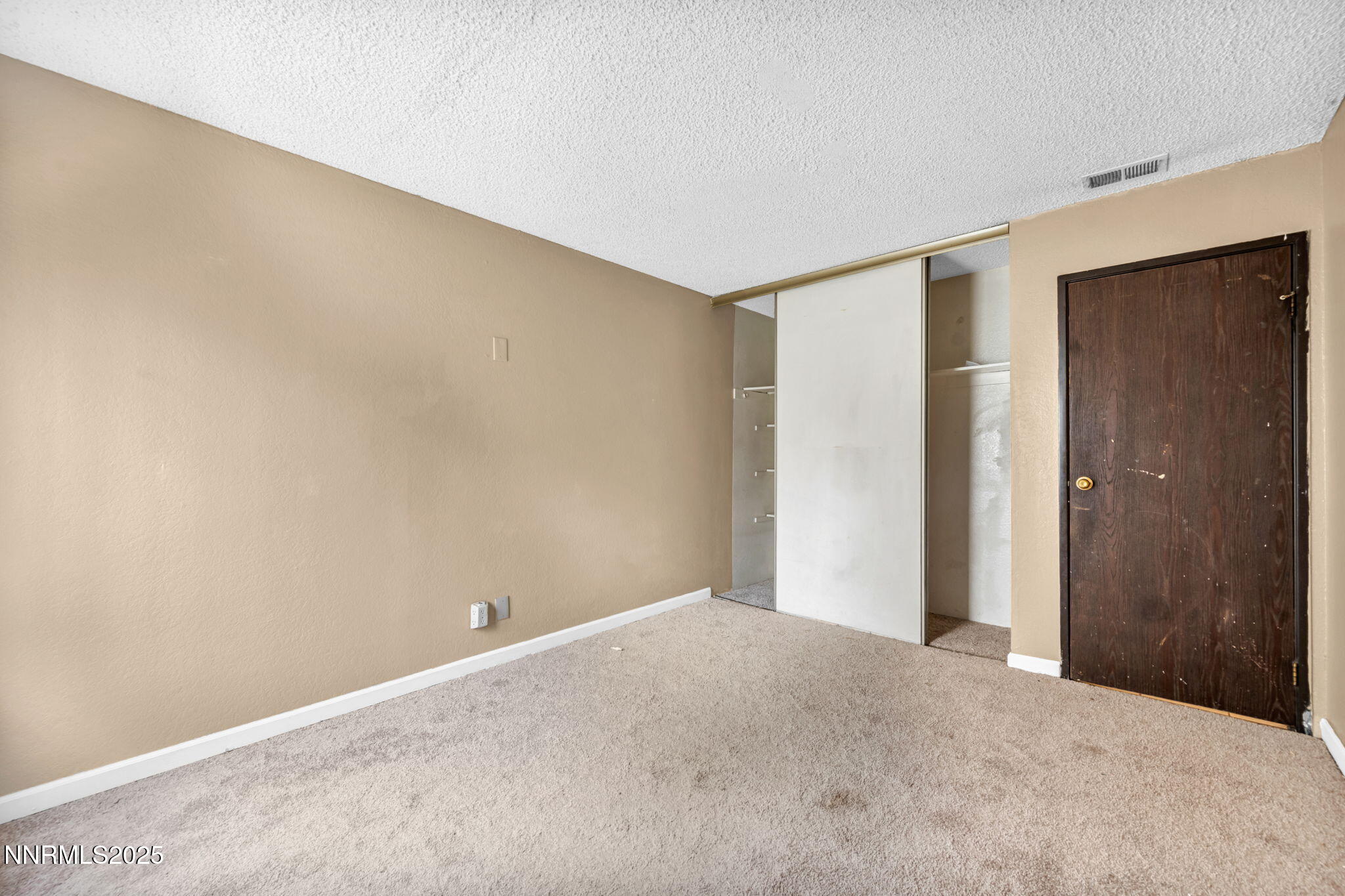 4600 Neil Road Apt 35 Property Photo 13