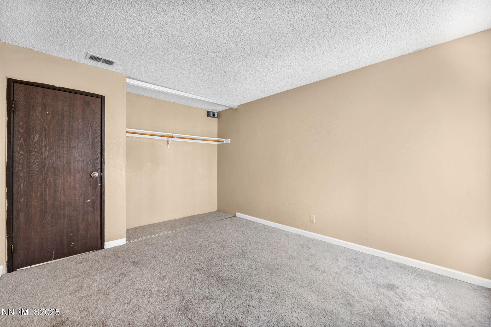 4600 Neil Road Apt 35 Property Photo 16