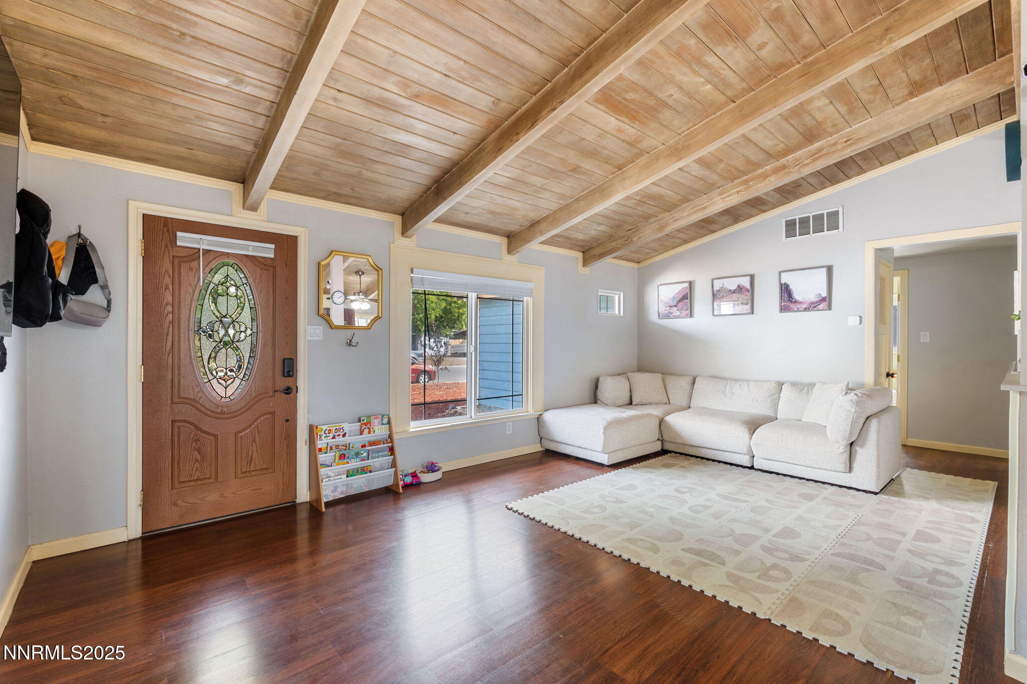 1121 Greenbrae Drive Property Photo 4