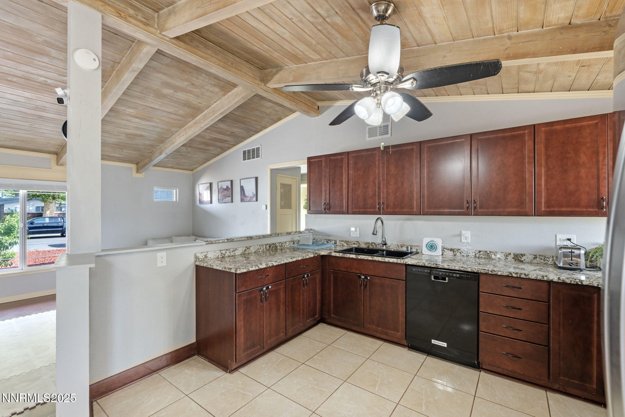 1121 Greenbrae Drive Property Photo 15