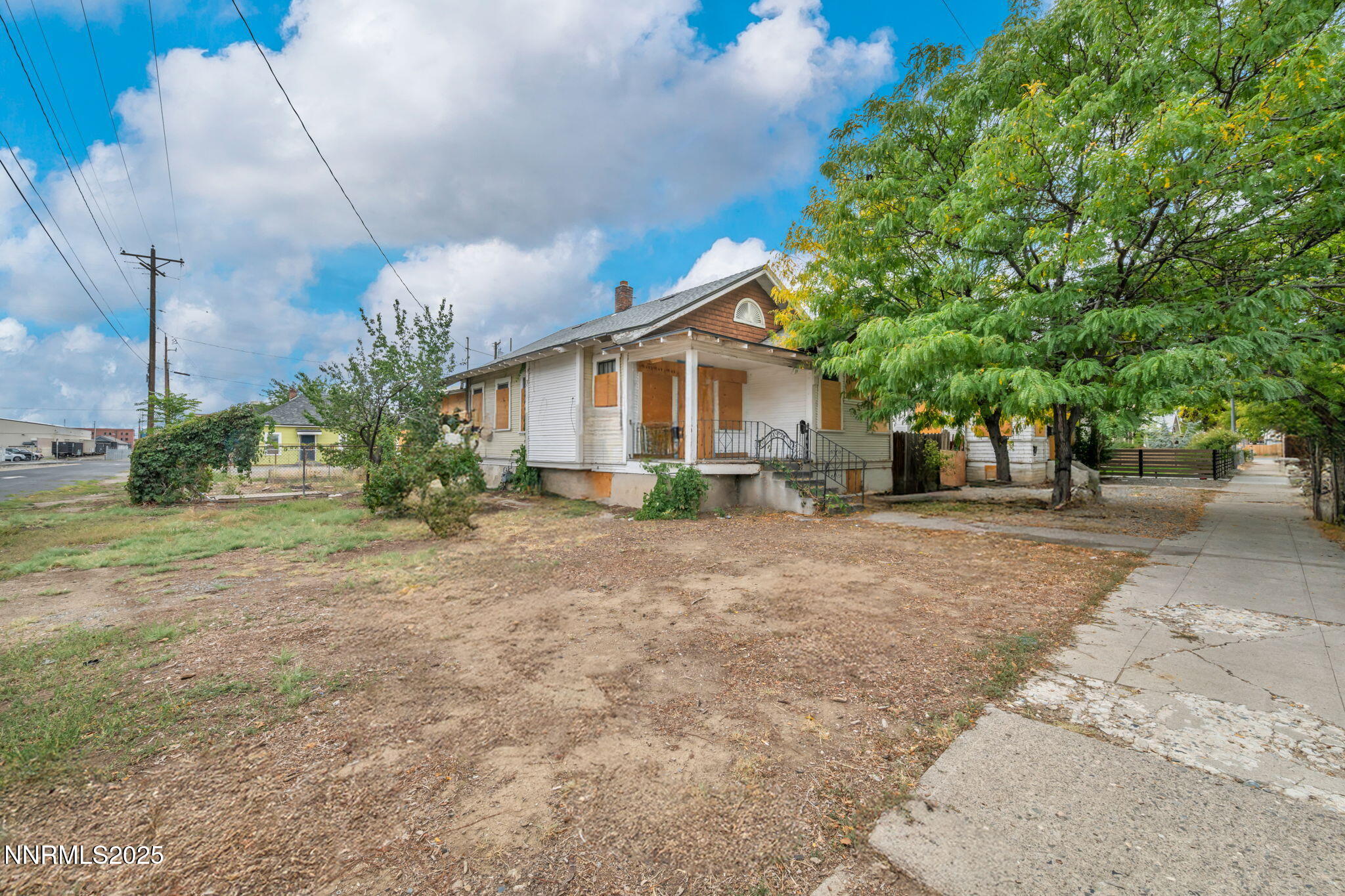 336 E 7th Street Property Photo 5