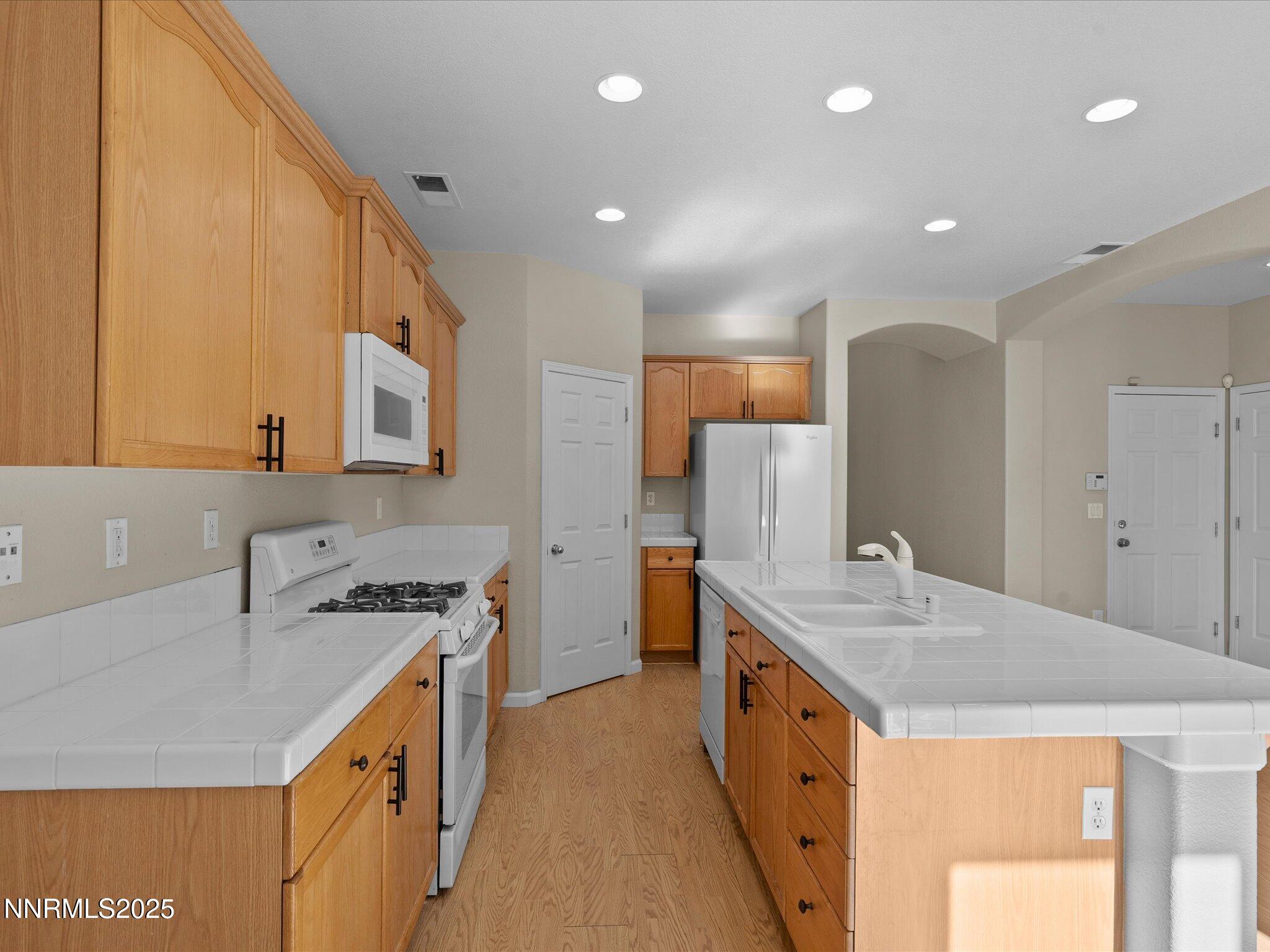 9290 Hummer Drive Property Photo 13