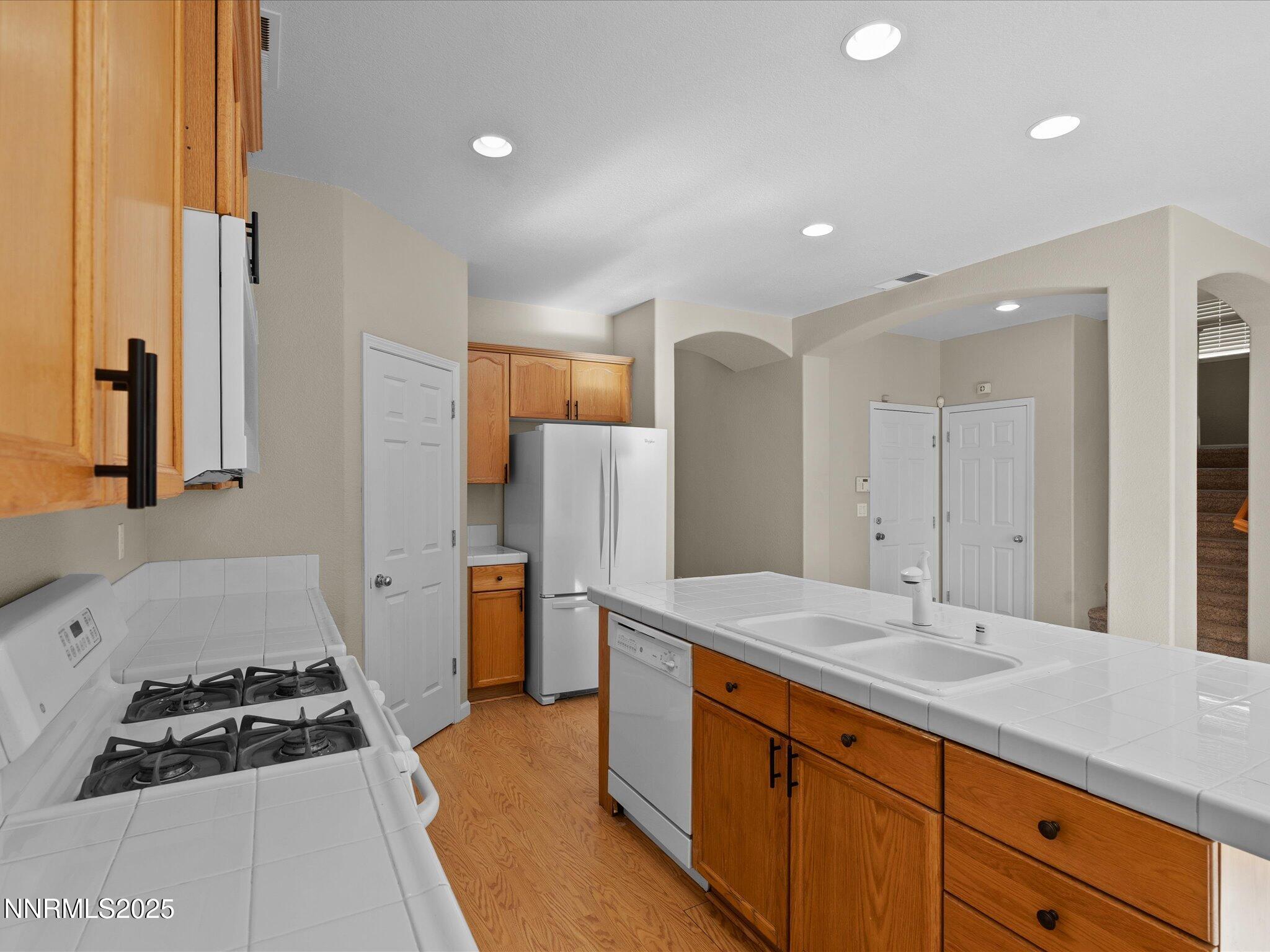 9290 Hummer Drive Property Photo 16