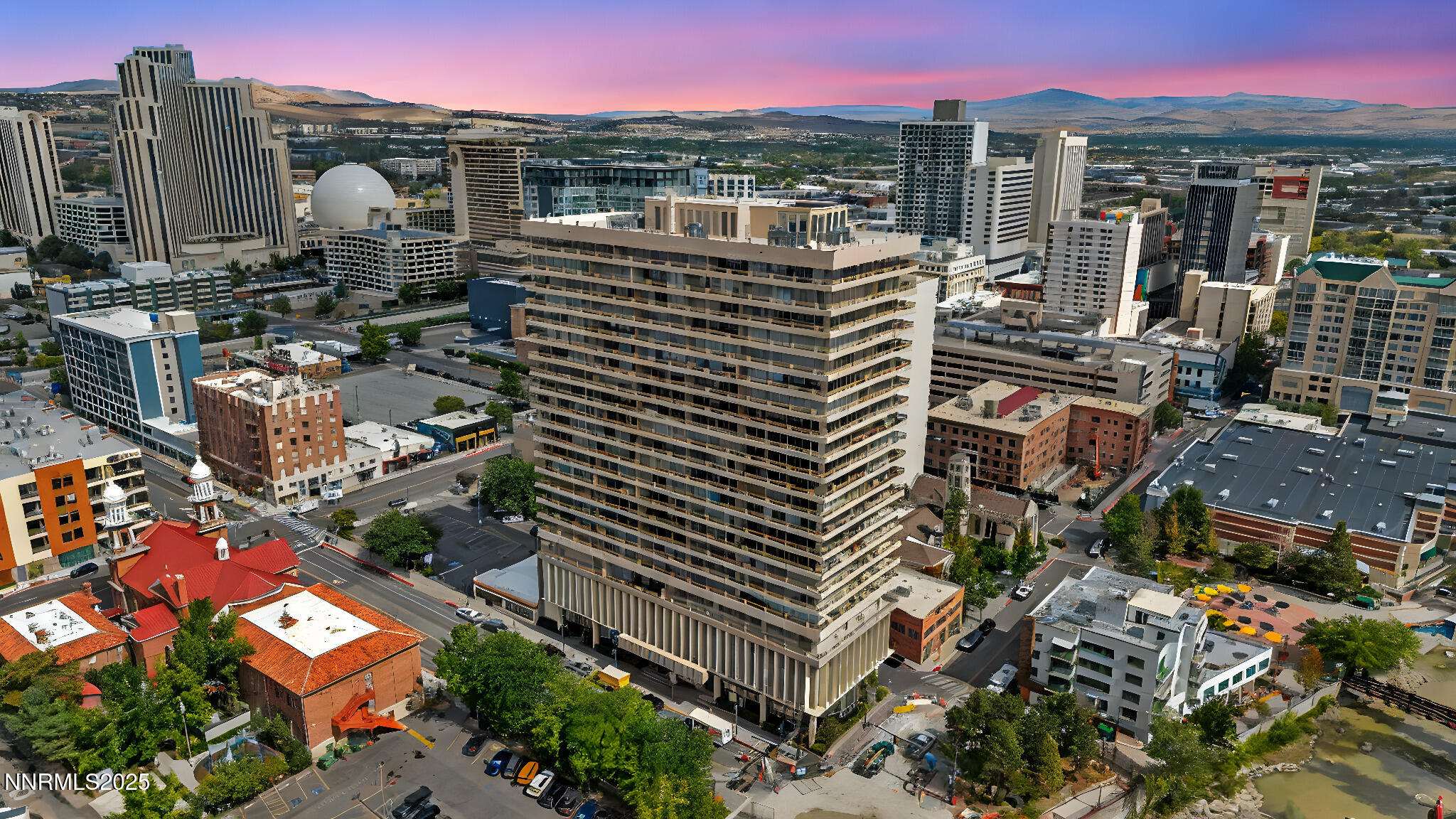 100 N Arlington Avenue Property Photo 1