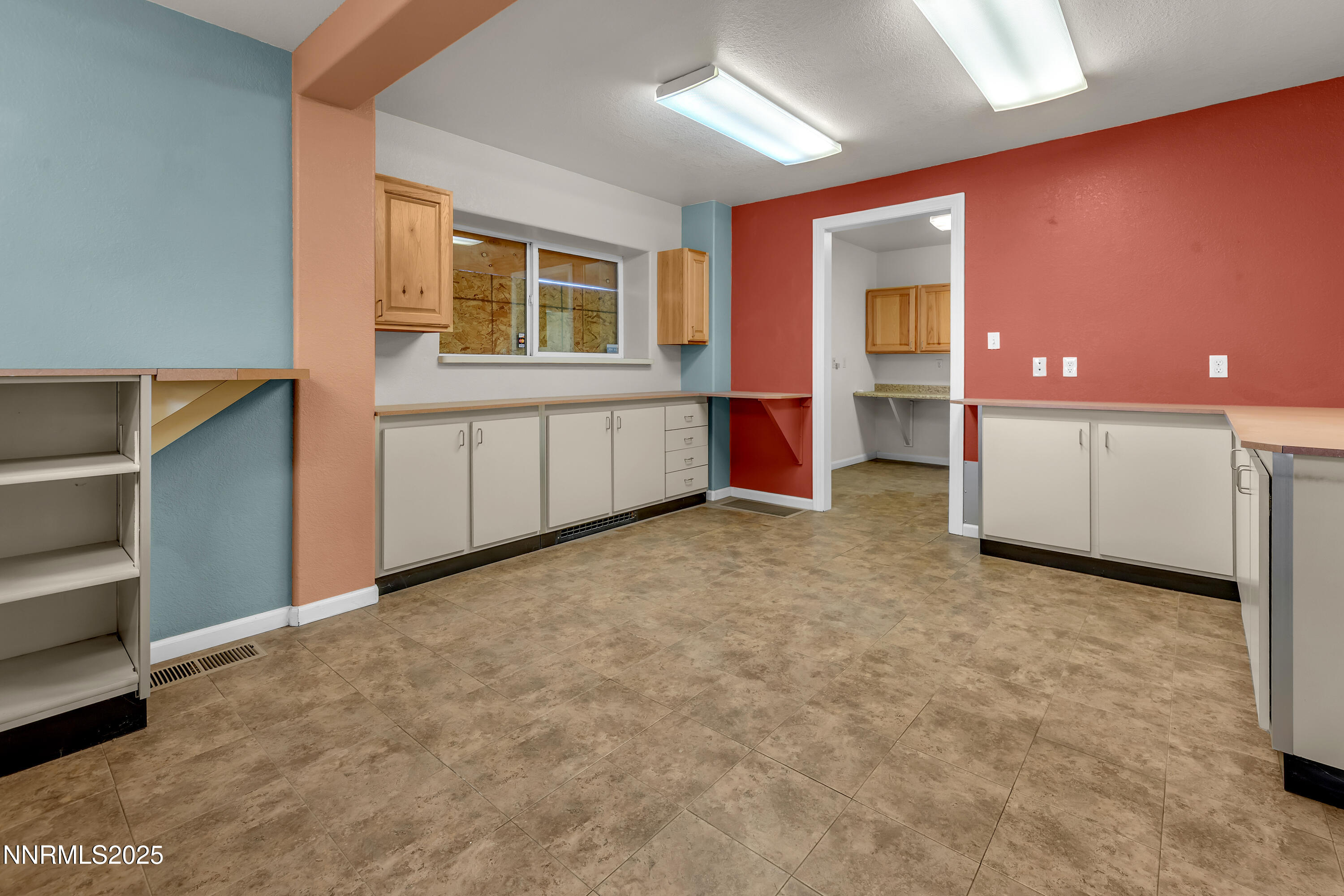836 W 5th Street Property Photo 15